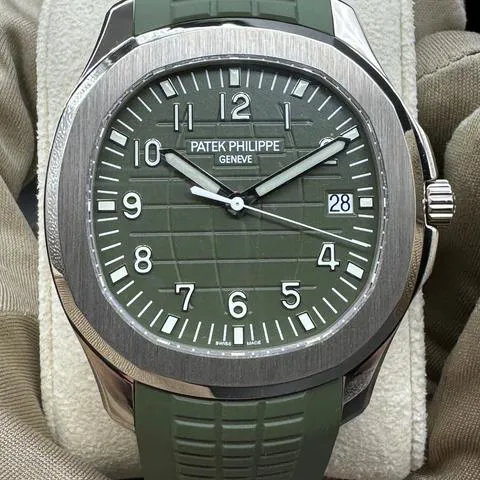 Patek Philippe Aquanaut 5168G-010 42mm White gold Green 2