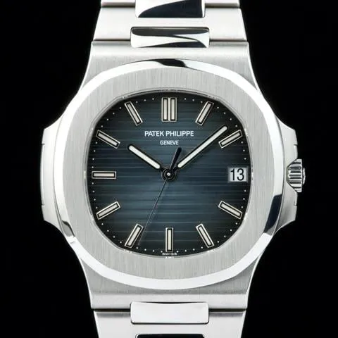 Patek Philippe Nautilus 5711 40mm Stainless steel Blue