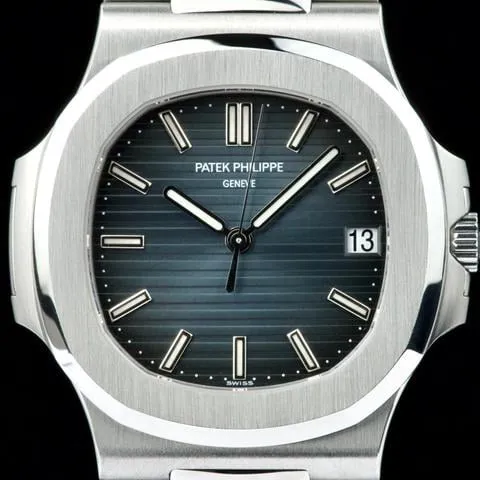 Patek Philippe Nautilus 5711 40mm Stainless steel Blue 1