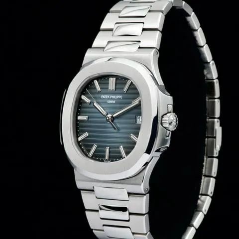 Patek Philippe Nautilus 5711 40mm Stainless steel Blue 2