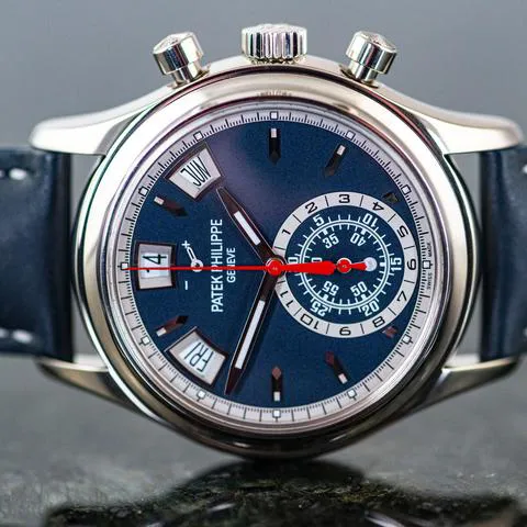 Patek Philippe Annual Calendar Chronograph 5960/01G-001 40.5mm White gold Blue 1