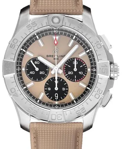 Breitling Avenger AB0147101A1X1 44mm Stainless steel Beige