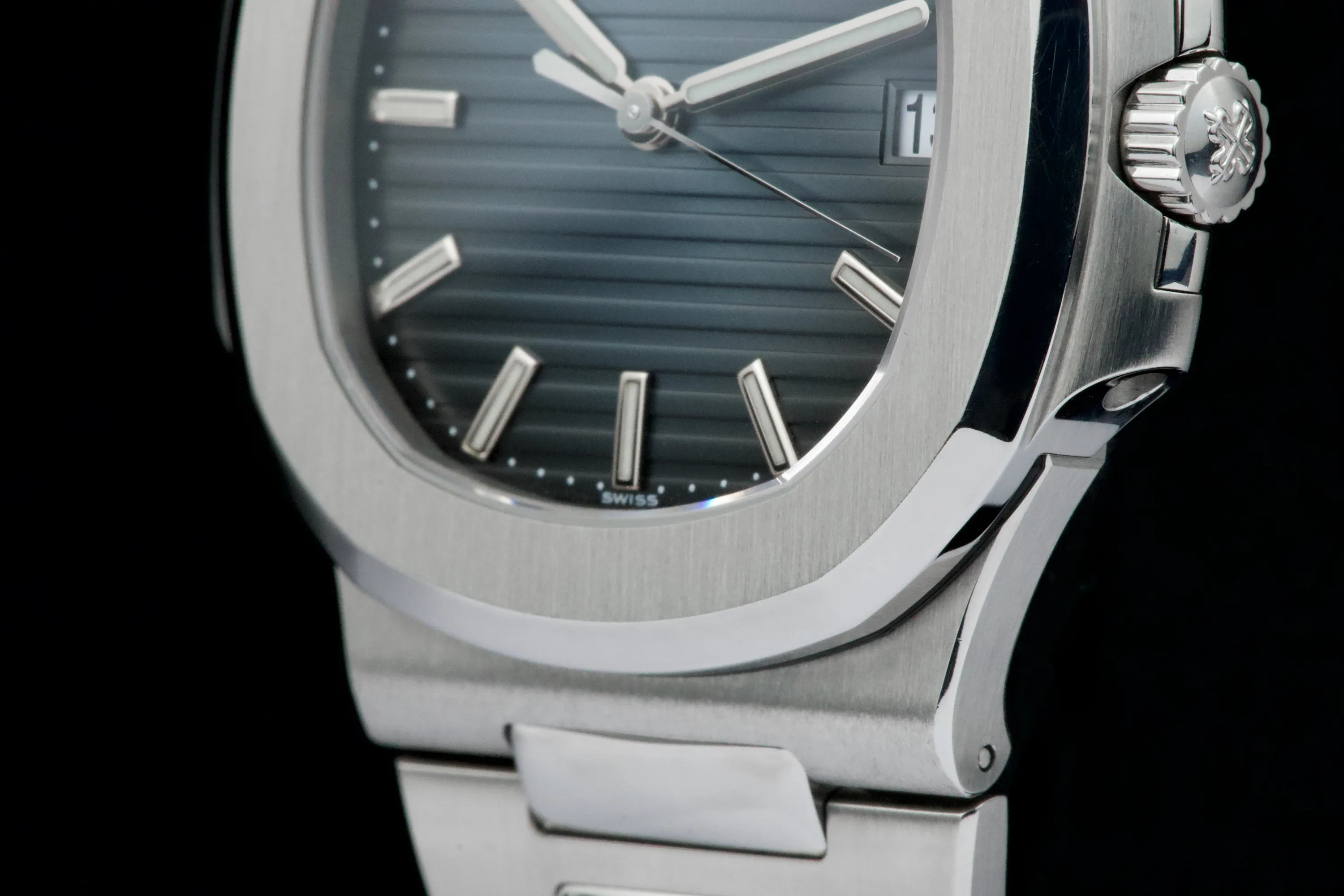 Patek Philippe Nautilus 5711 40mm Stainless steel Blue 3