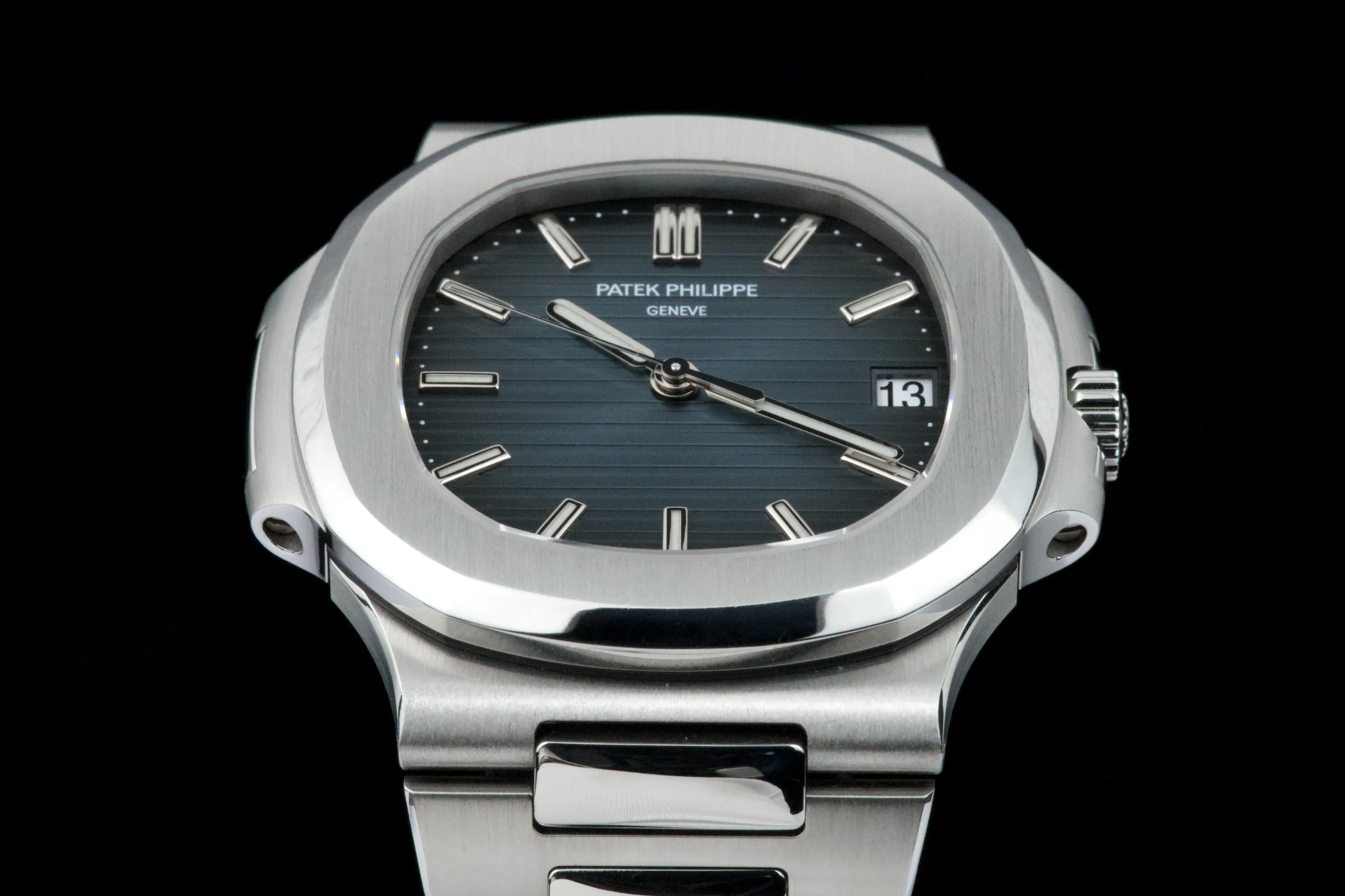 Patek Philippe Nautilus 5711 40mm Stainless steel Blue 7