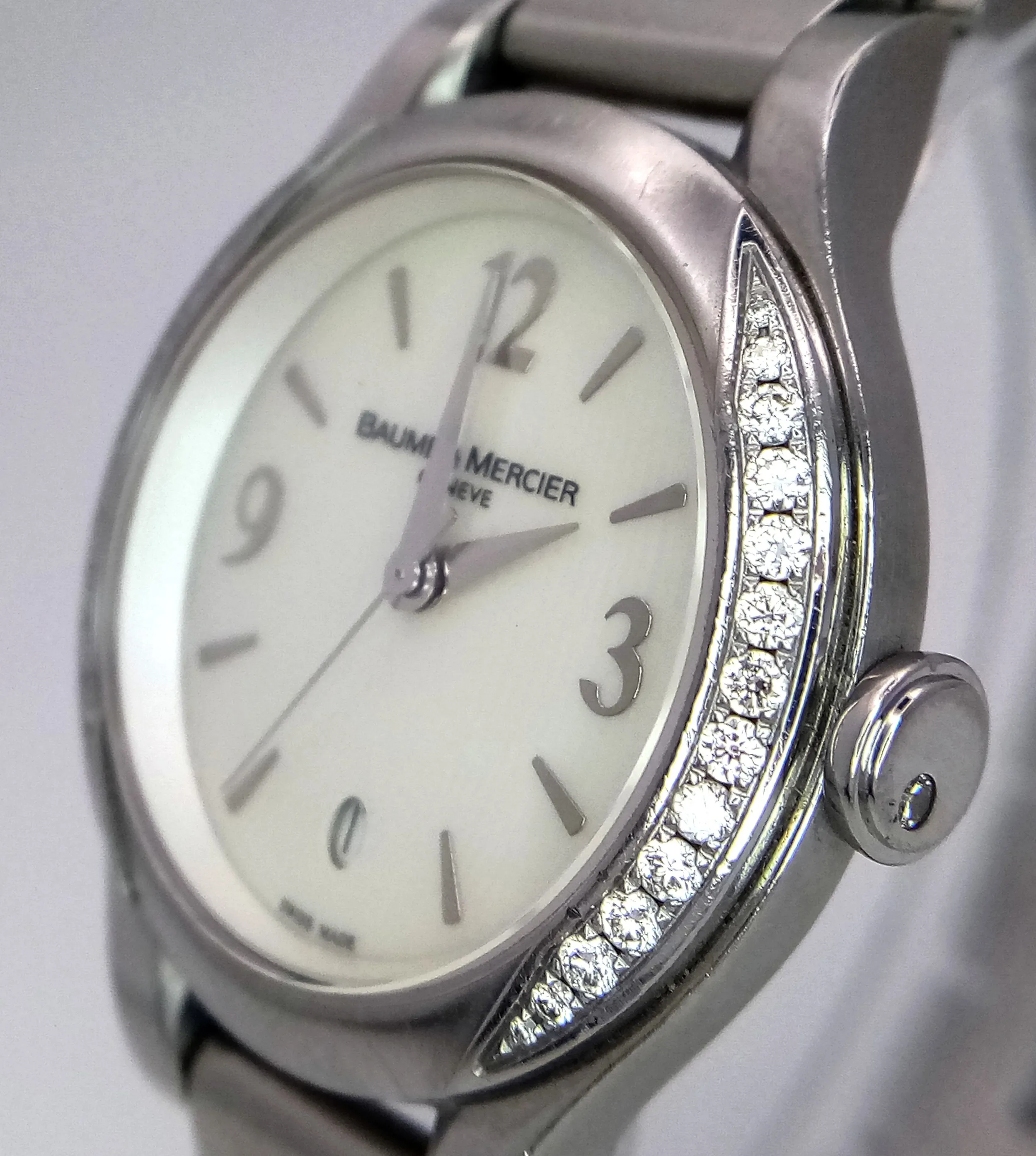 Baume & Mercier 30mm Stainless steel and Diamond 1