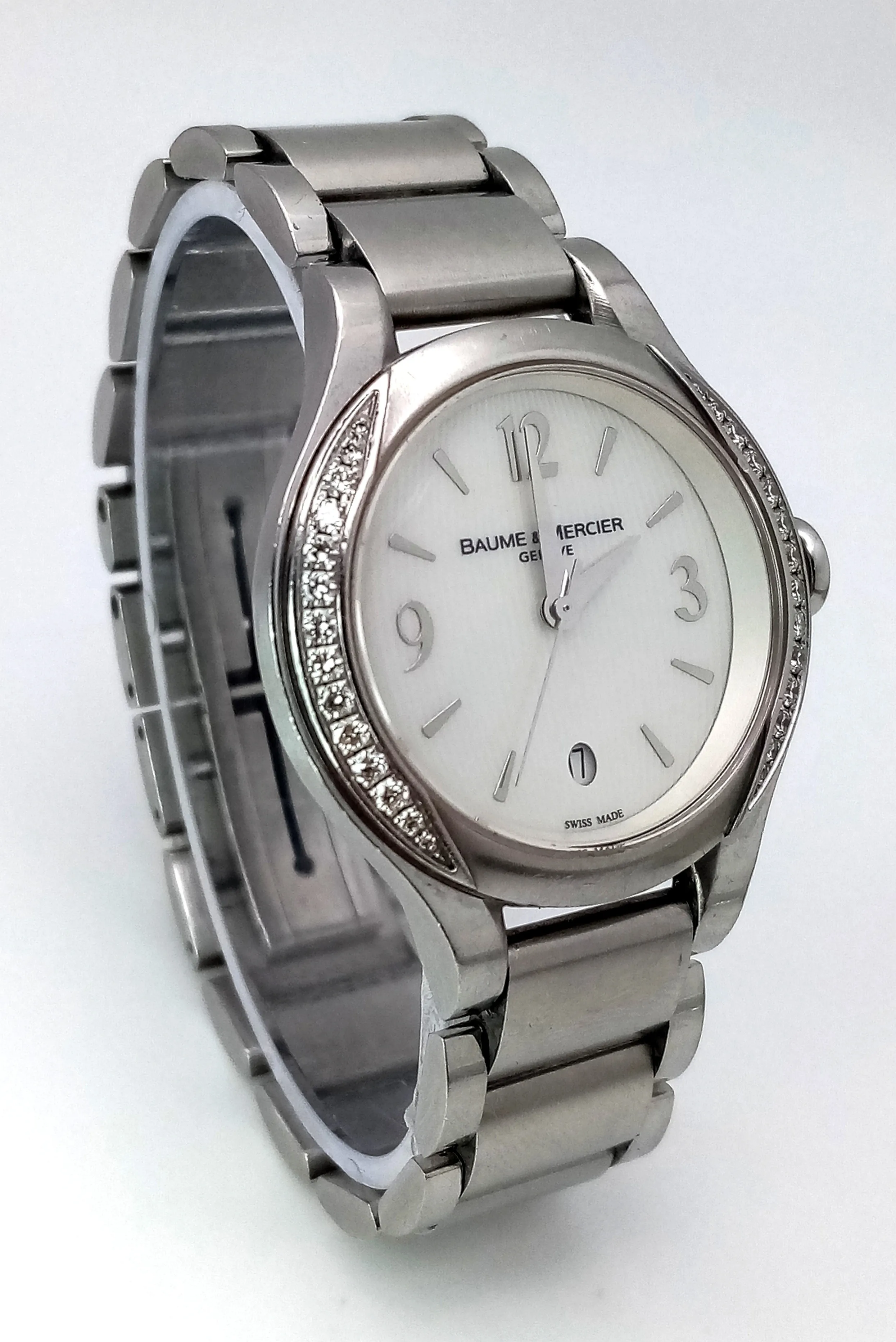 Baume & Mercier 30mm Stainless steel and Diamond 3