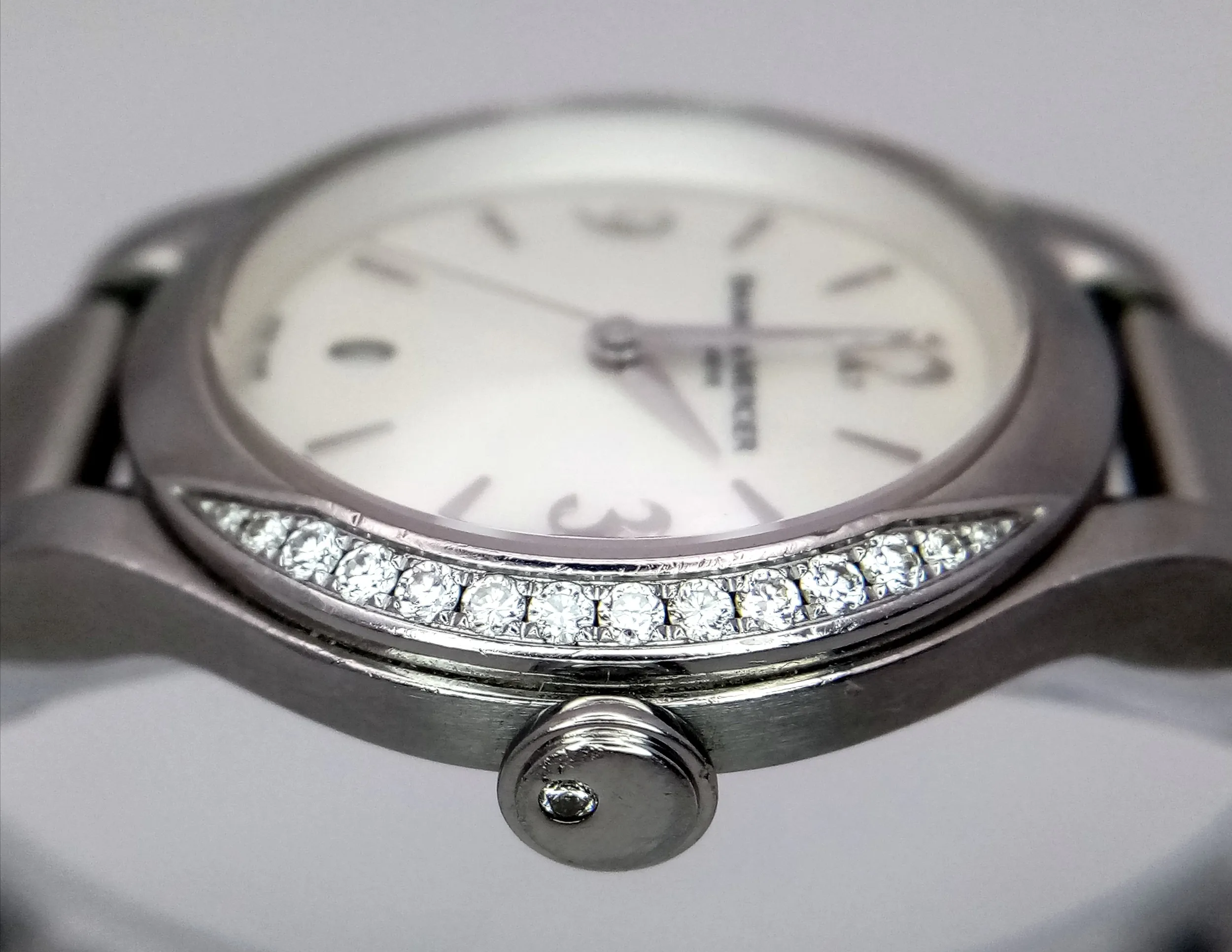 Baume & Mercier 30mm Stainless steel and Diamond 5