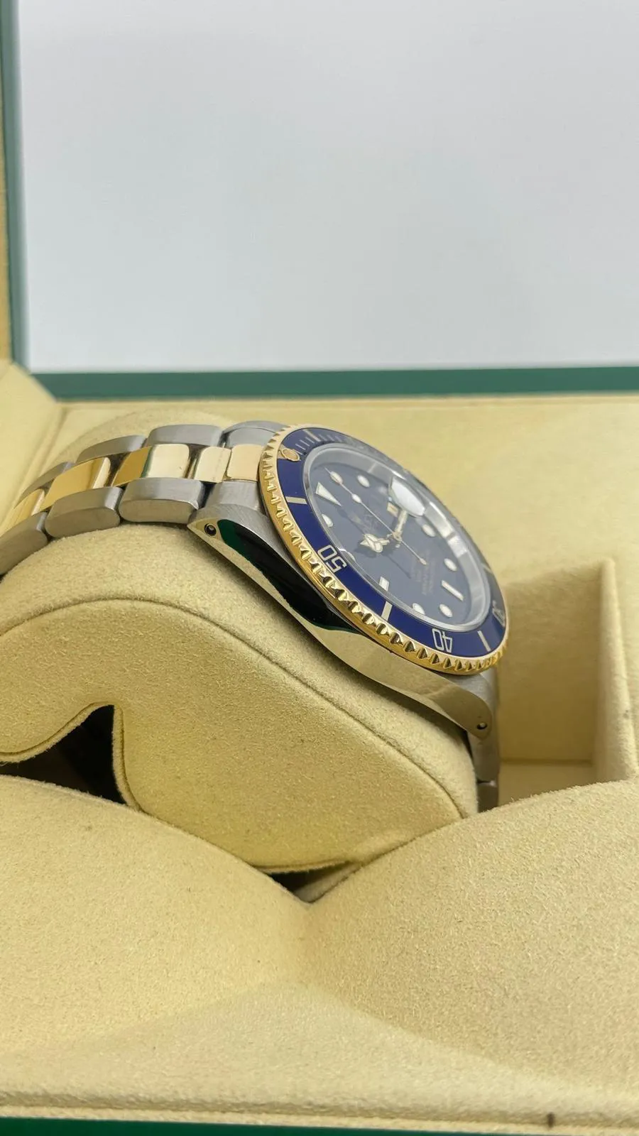 Rolex Submariner 16803 40mm Yellow gold and Stainless steel 5