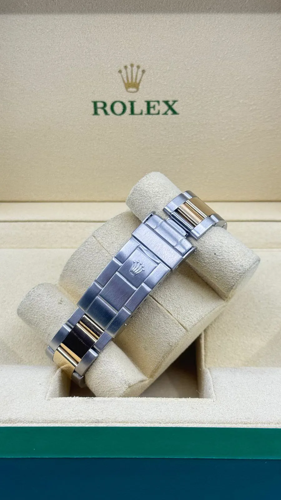 Rolex Submariner 16803 40mm Yellow gold and Stainless steel 2