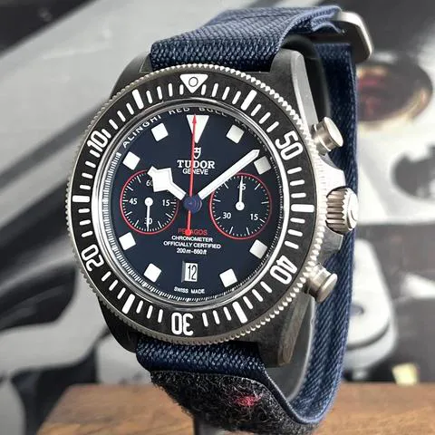 Tudor Pelagos M25807KN-0001 43mm Carbon fiber Blue 4