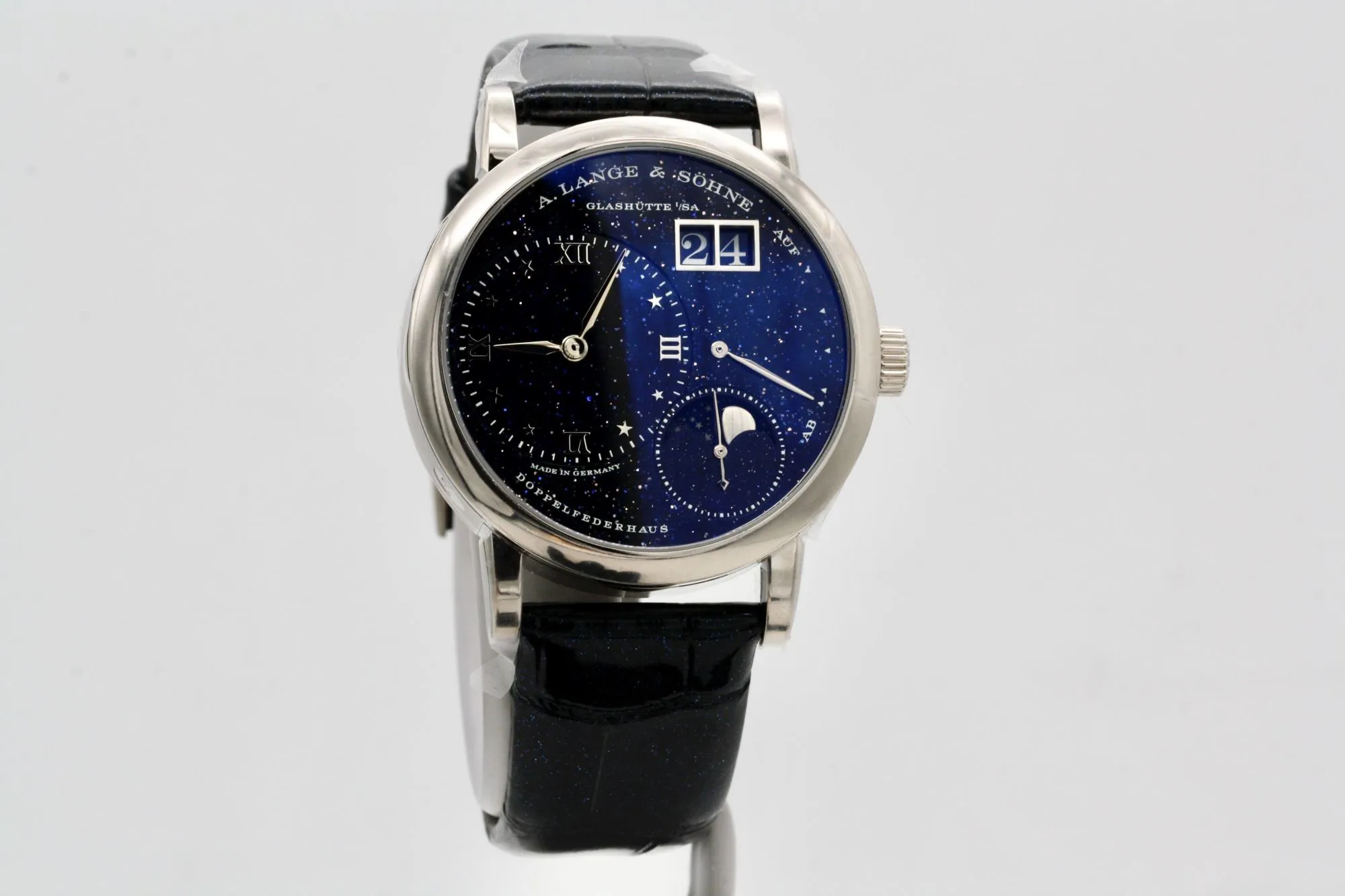 A. Lange & Söhne Lange 1 182.086 36mm White gold Blue