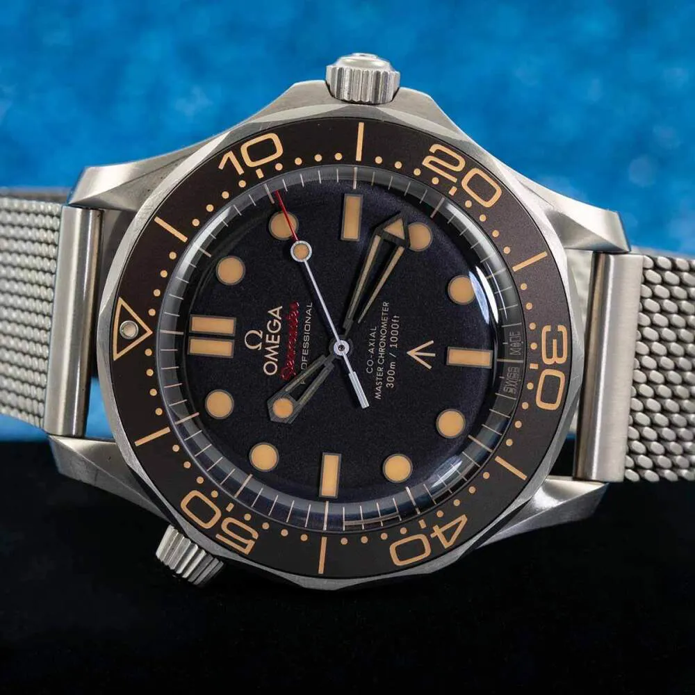 Omega Seamaster Diver 300M 210.90.42.20.01.001 42mm Titanium and aluminum Brown 8