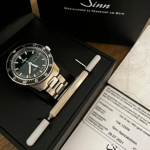 Sinn 104 104.0131 41mm Stainless steel Green