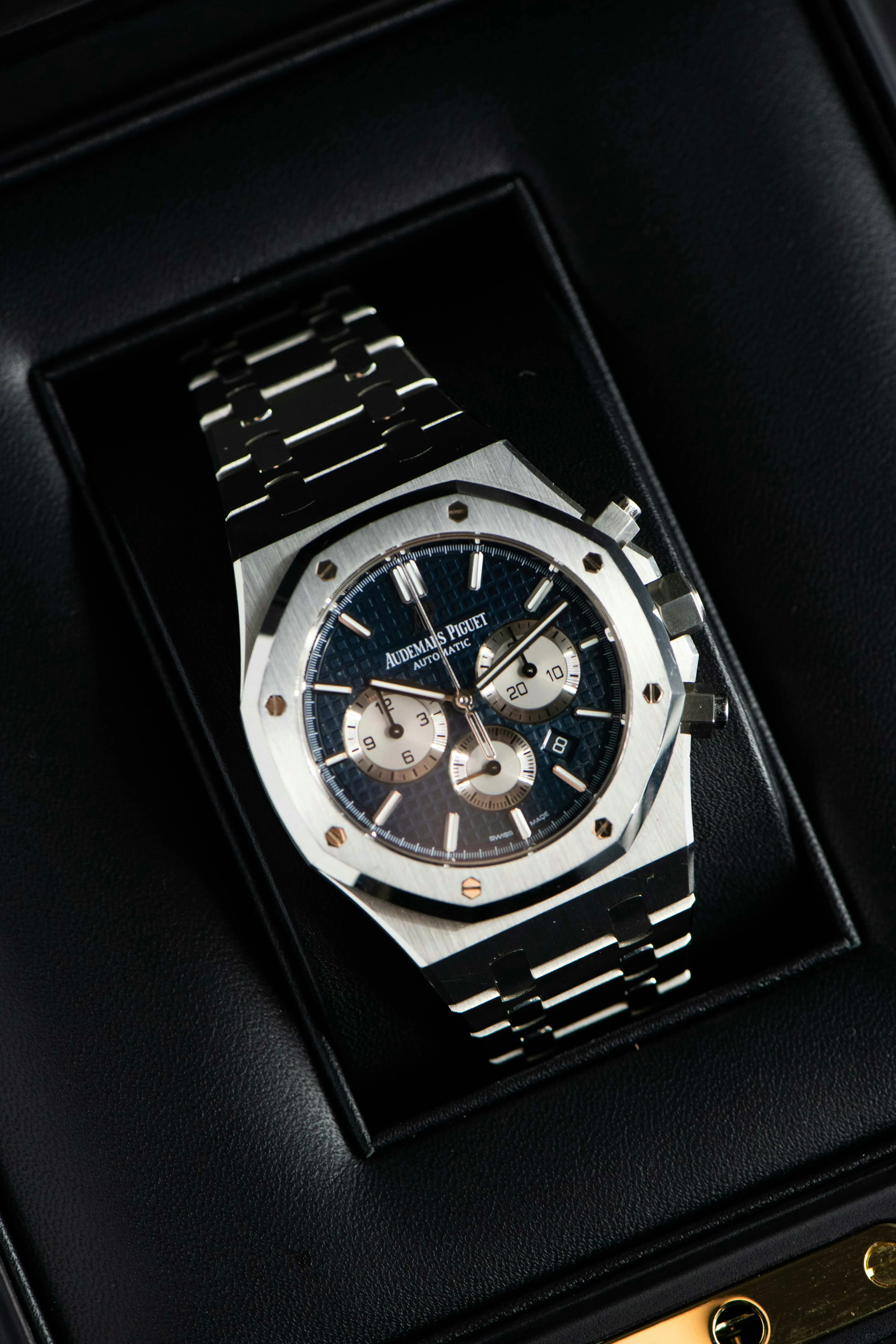 Audemars Piguet Royal Oak 26331ST.OO.1220ST.01 41mm Stainless steel Blue 6