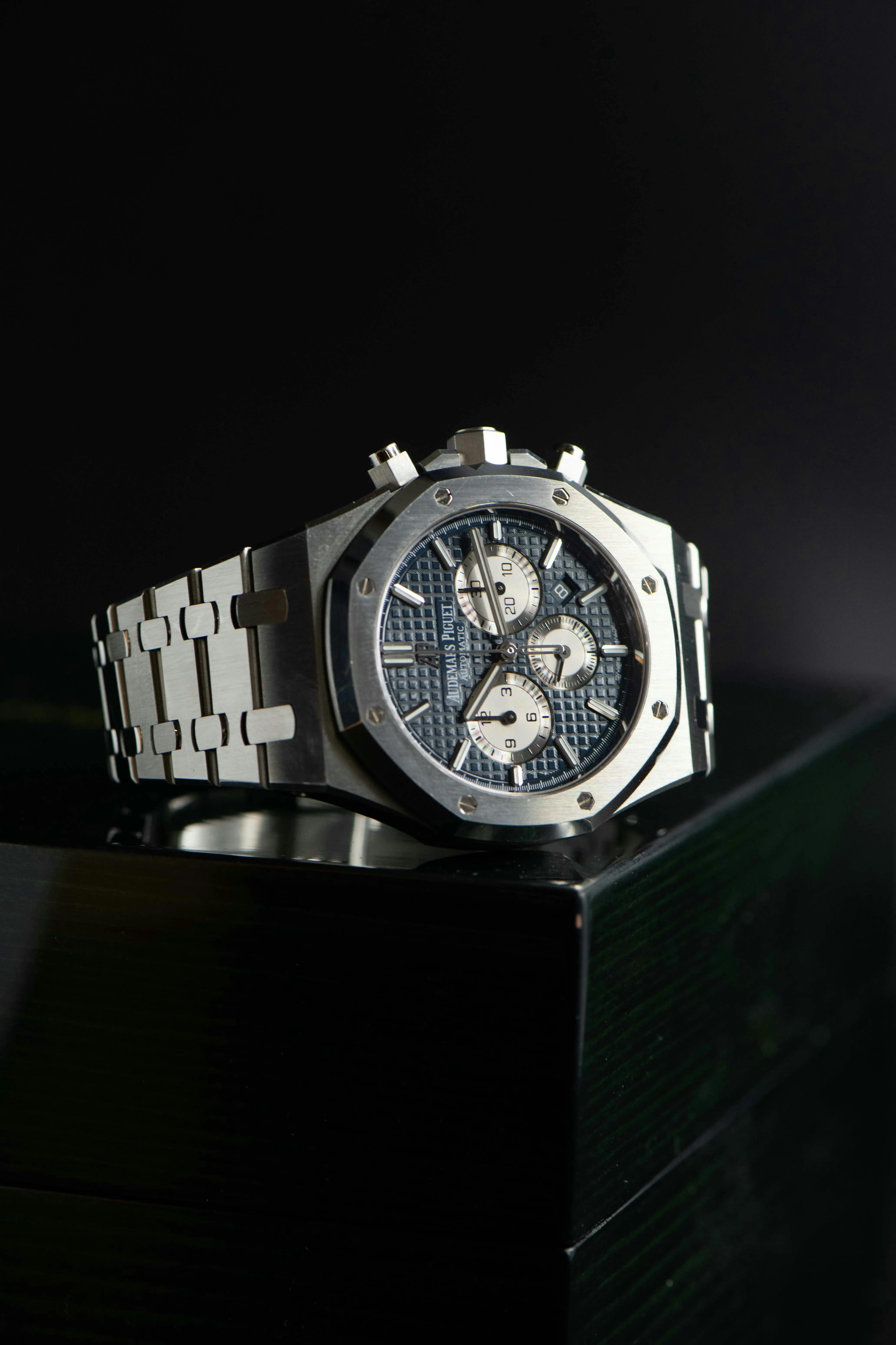 Audemars Piguet Royal Oak 26331ST.OO.1220ST.01 41mm Stainless steel Blue 11