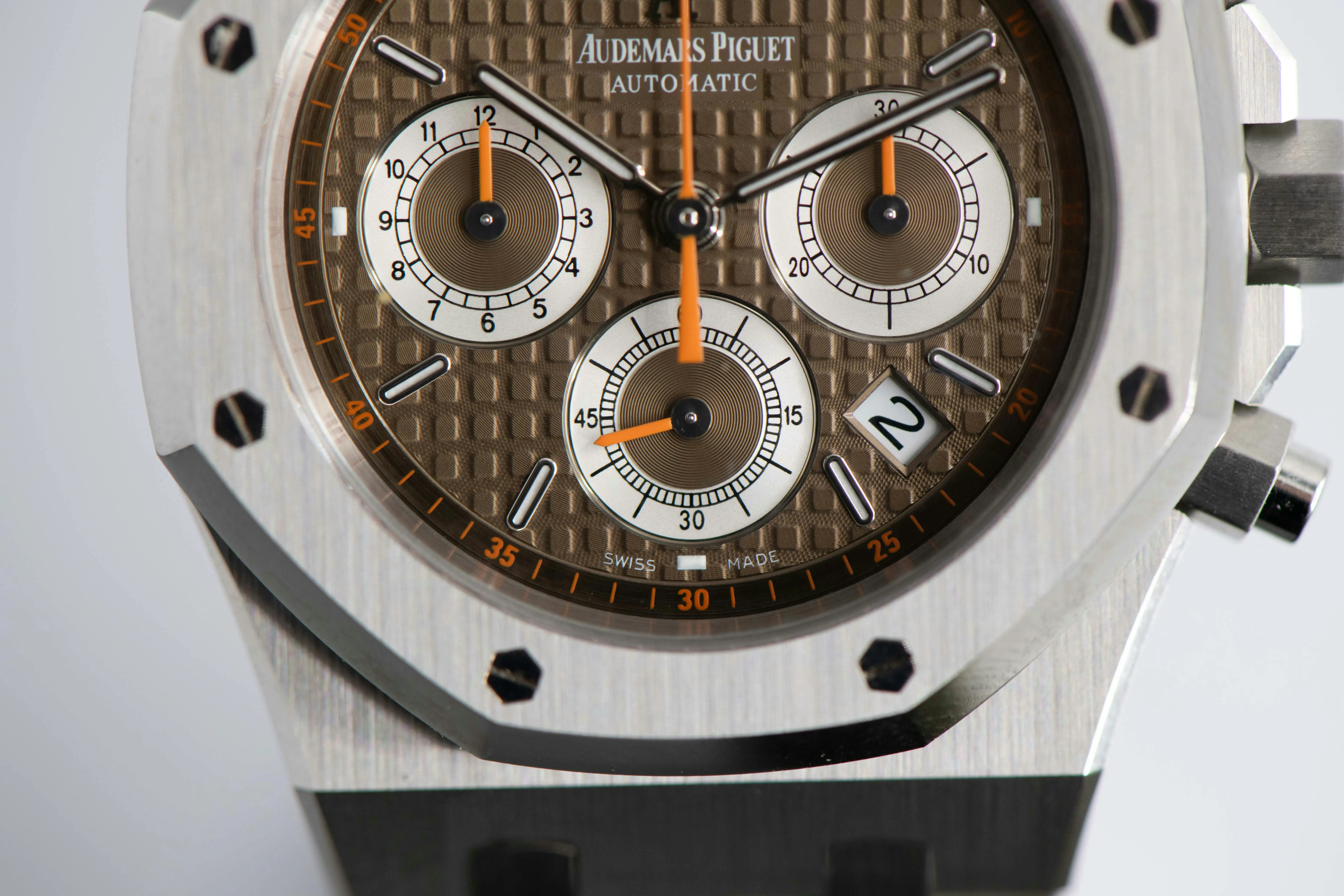 Audemars Piguet Royal Oak Chronograph 26300ST.00110ST.08 39mm Stainless steel Brown 2