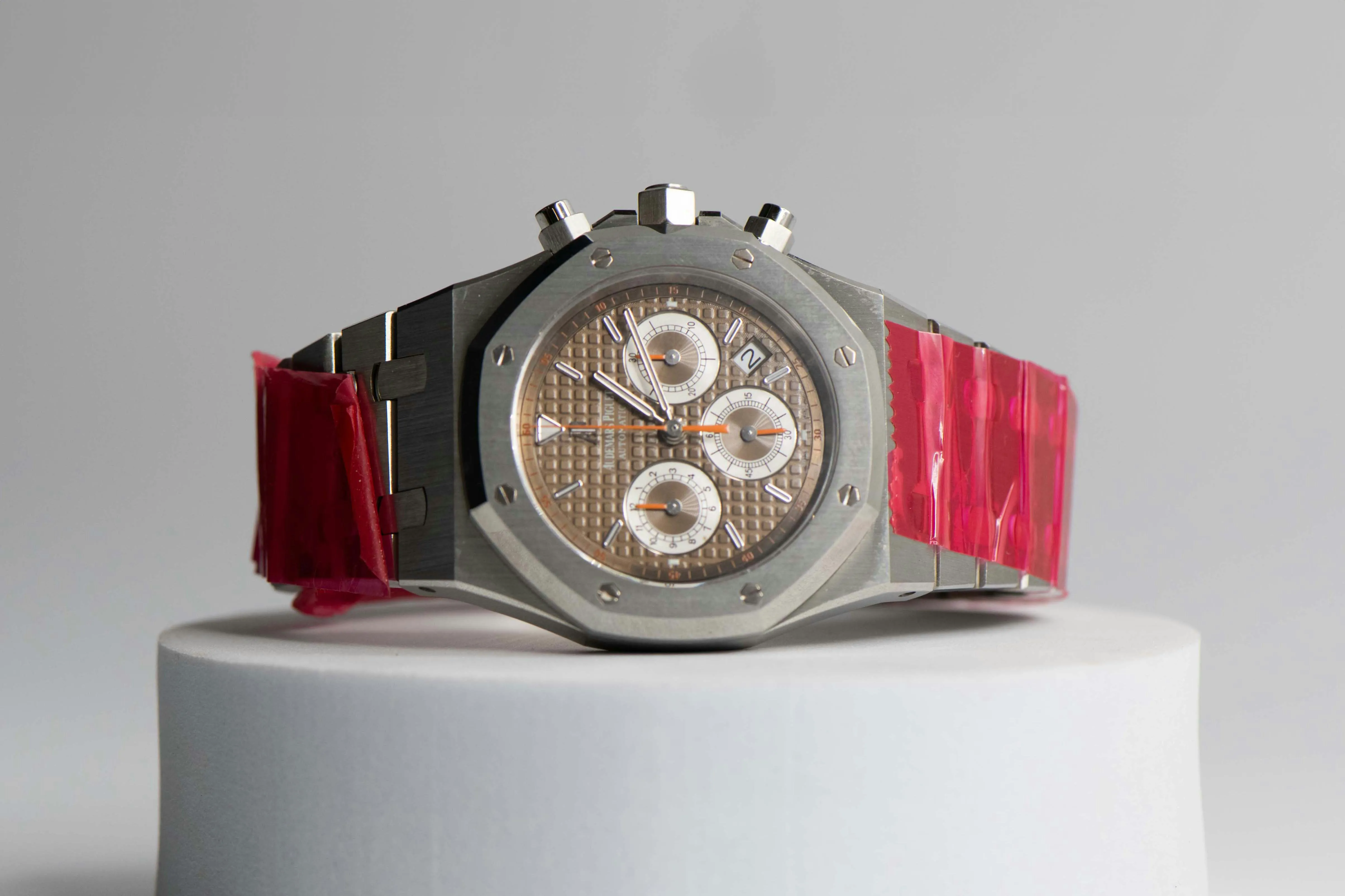 Audemars Piguet Royal Oak Chronograph 26300ST.00110ST.08 39mm Stainless steel Brown 9