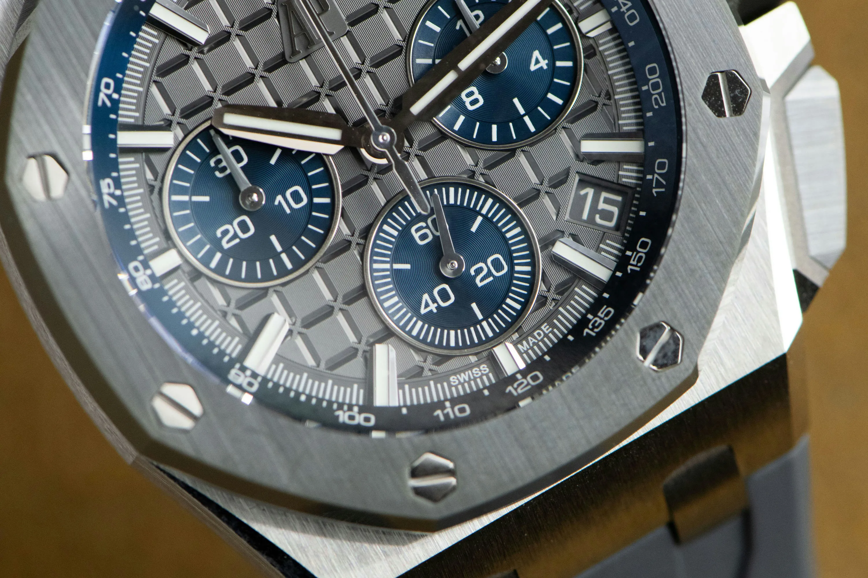 Audemars Piguet Royal Oak Offshore 26420IO.OO.A009CA.01 43mm Ceramic and Titanium Gray 4