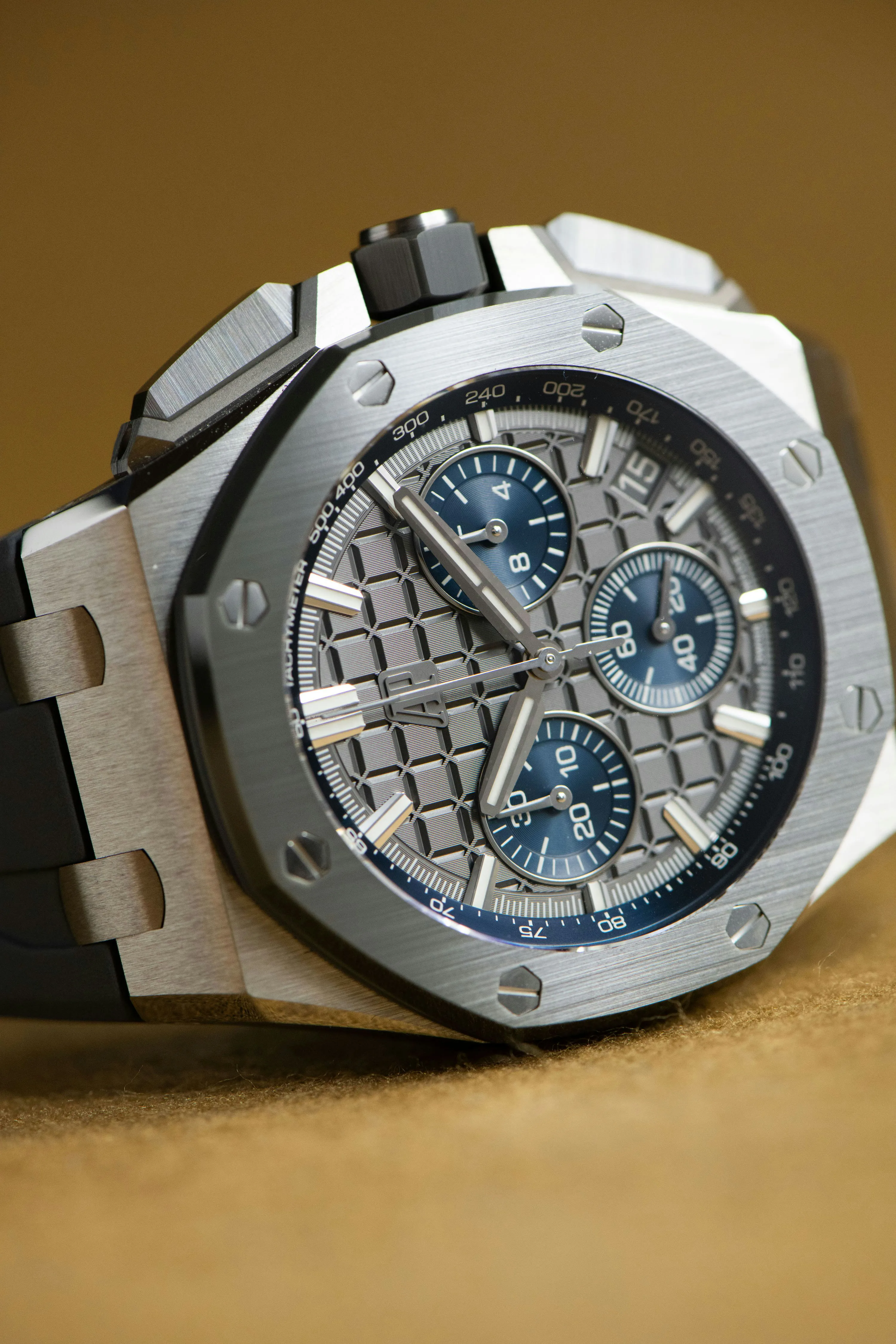 Audemars Piguet Royal Oak Offshore 26420IO.OO.A009CA.01 43mm Ceramic and Titanium Gray 12