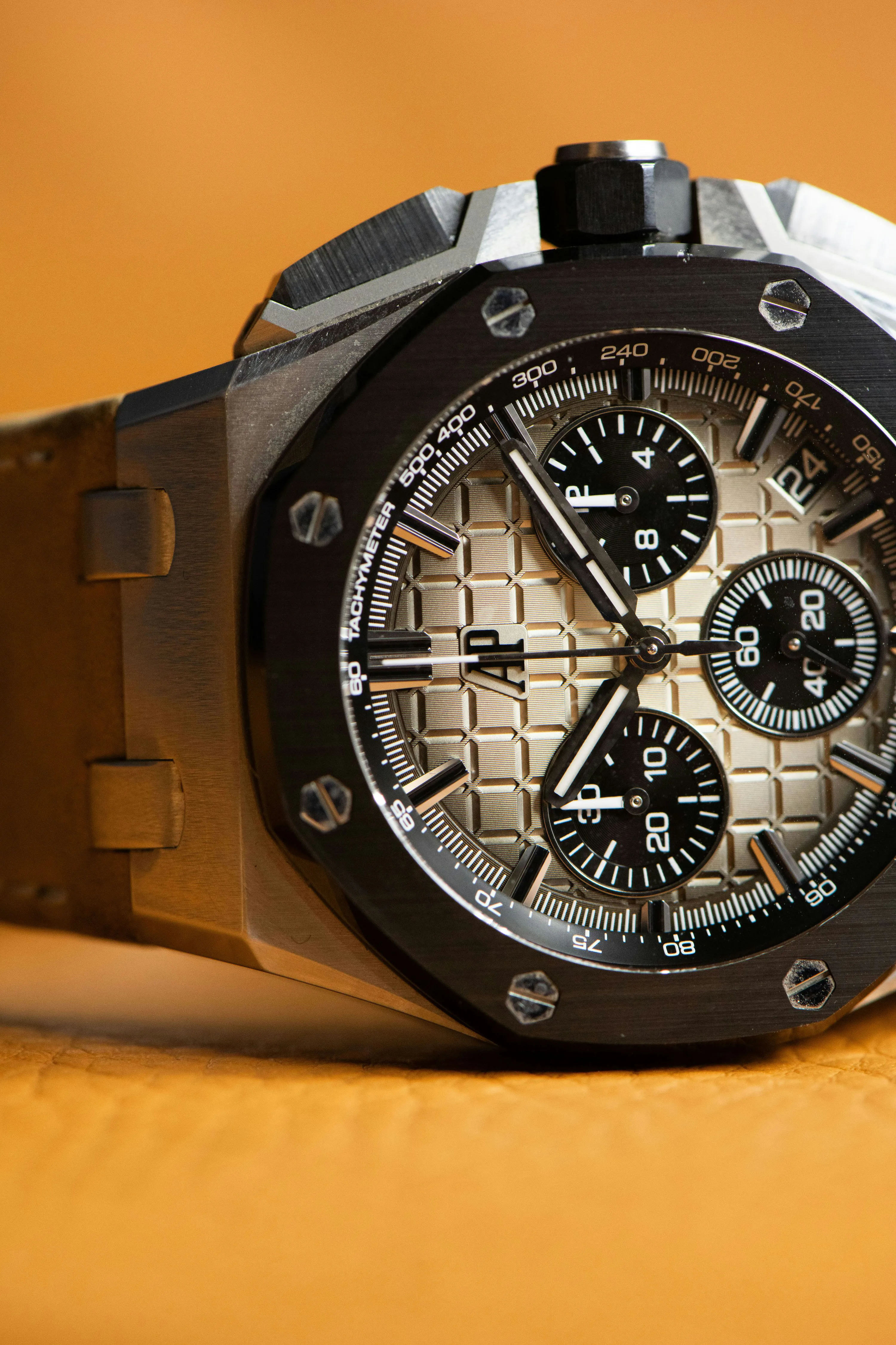 Audemars Piguet Royal Oak Offshore 26420SO.OO.A600CA.01 43mm Ceramic and Stainless steel Brown 10