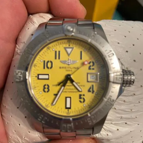 Breitling Avenger A17330 45mm Stainless steel Yellow 12