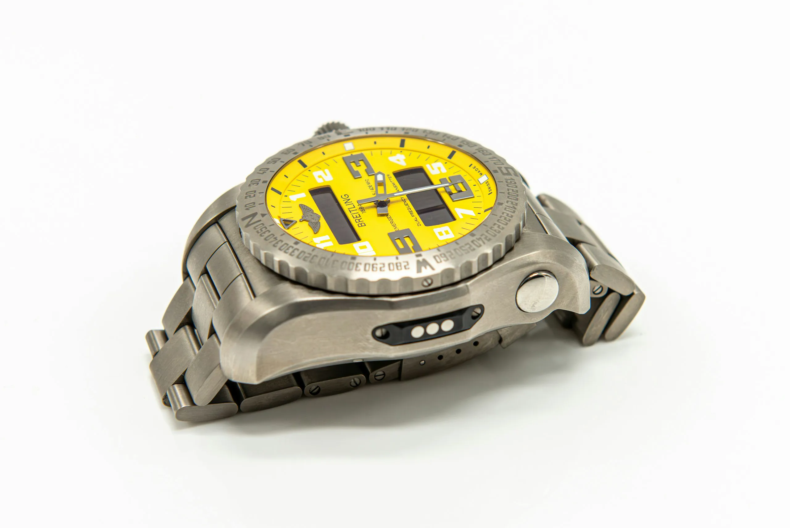 Breitling Emergency E76325 51mm Titanium Yellow 11