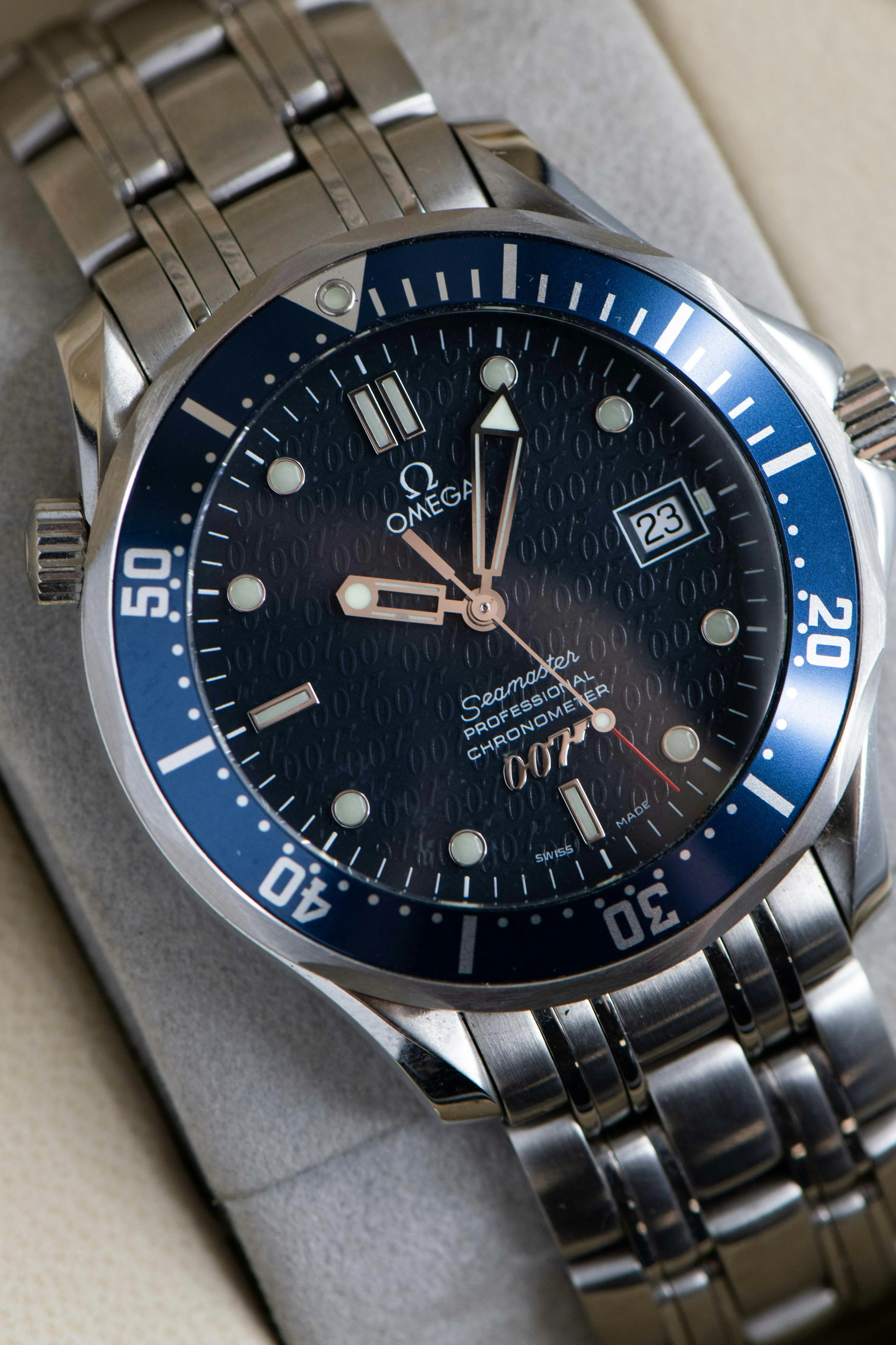 Omega Seamaster Diver 300M 25378000 41.5mm Stainless steel Blue 2