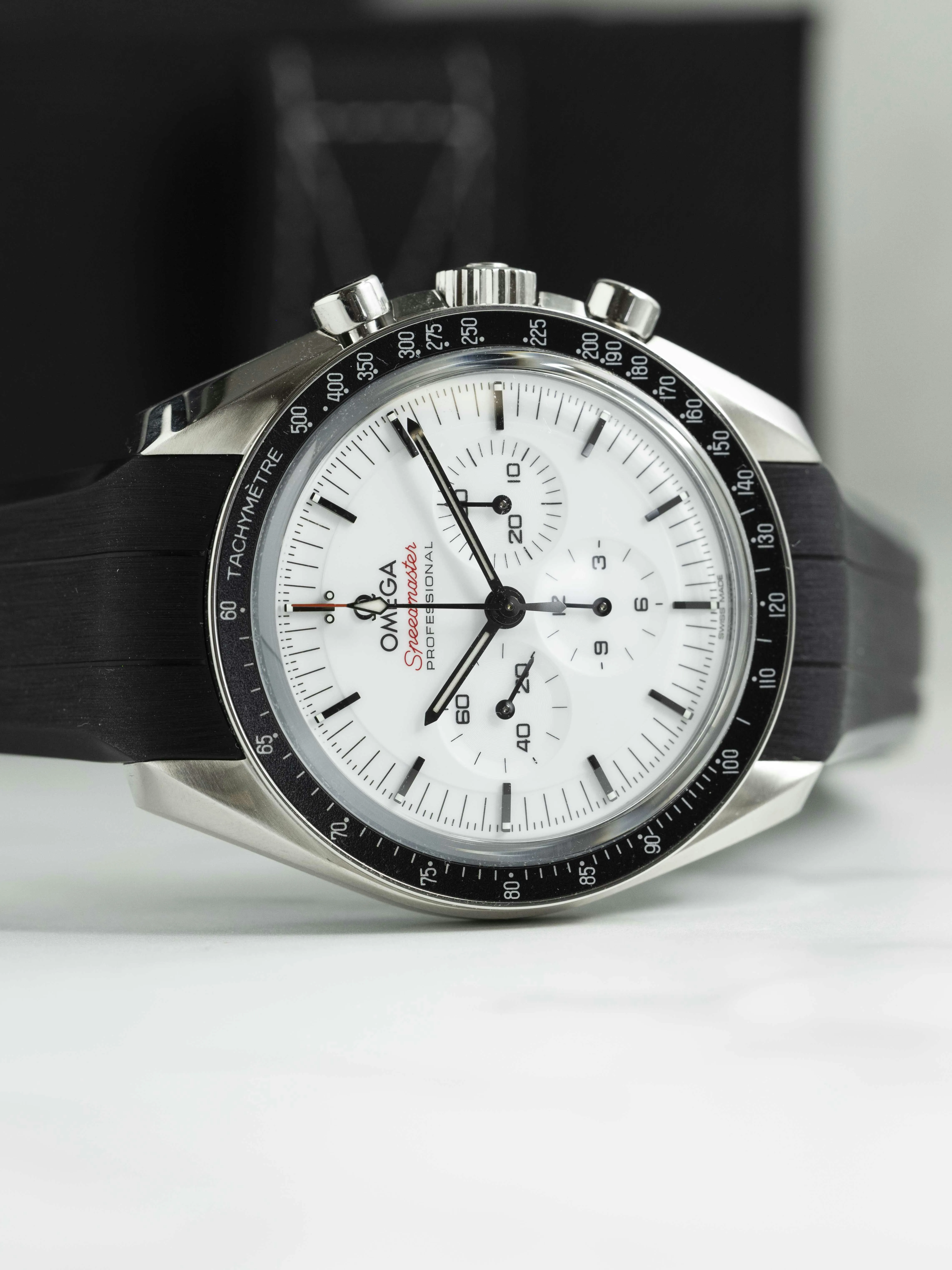 Omega Speedmaster Professional Moonwatch 310.32.42.50.04.001 42mm Stainless steel White 8