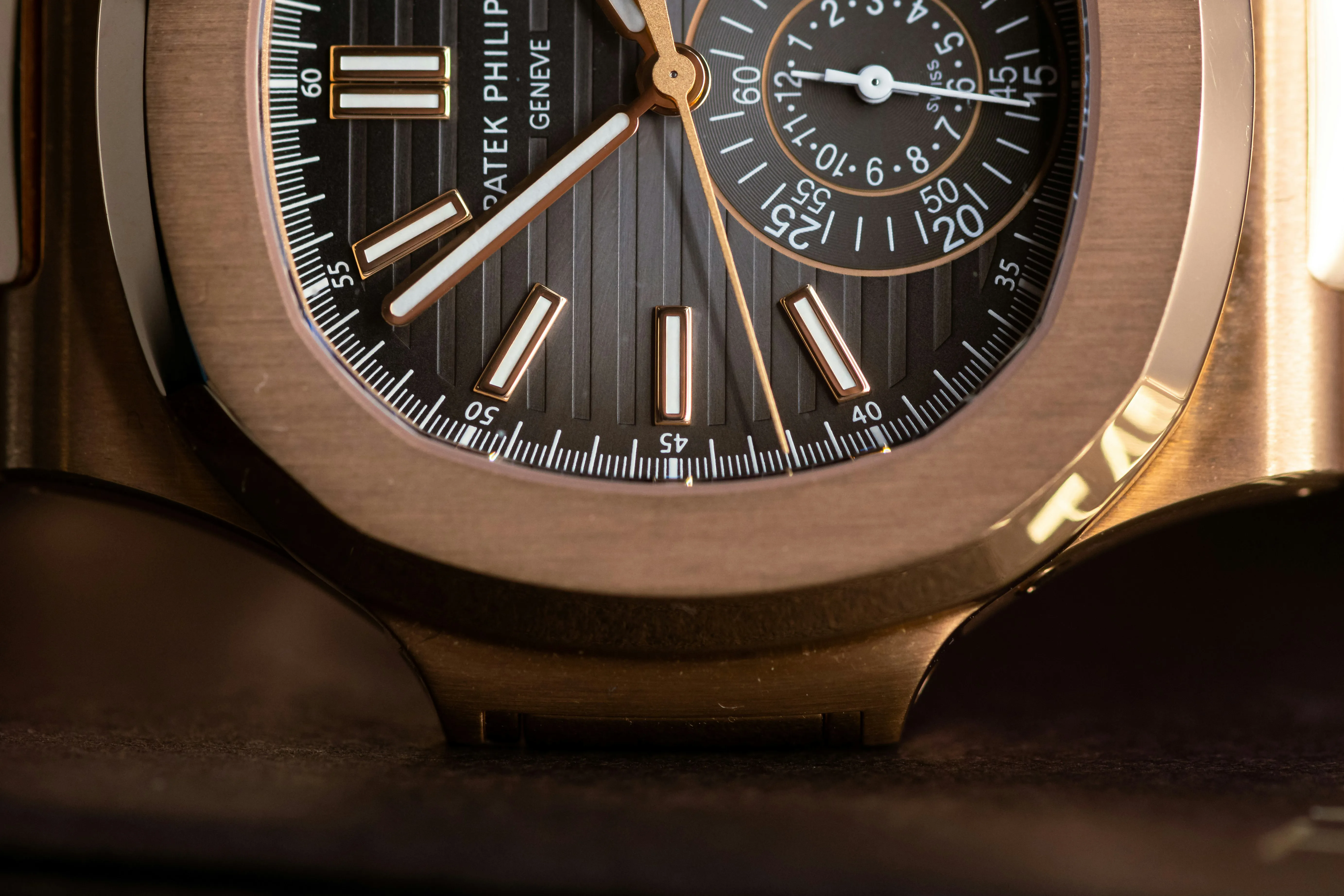 Patek Philippe Nautilus 5980/1R-001 40.5mm Rose gold Black 3