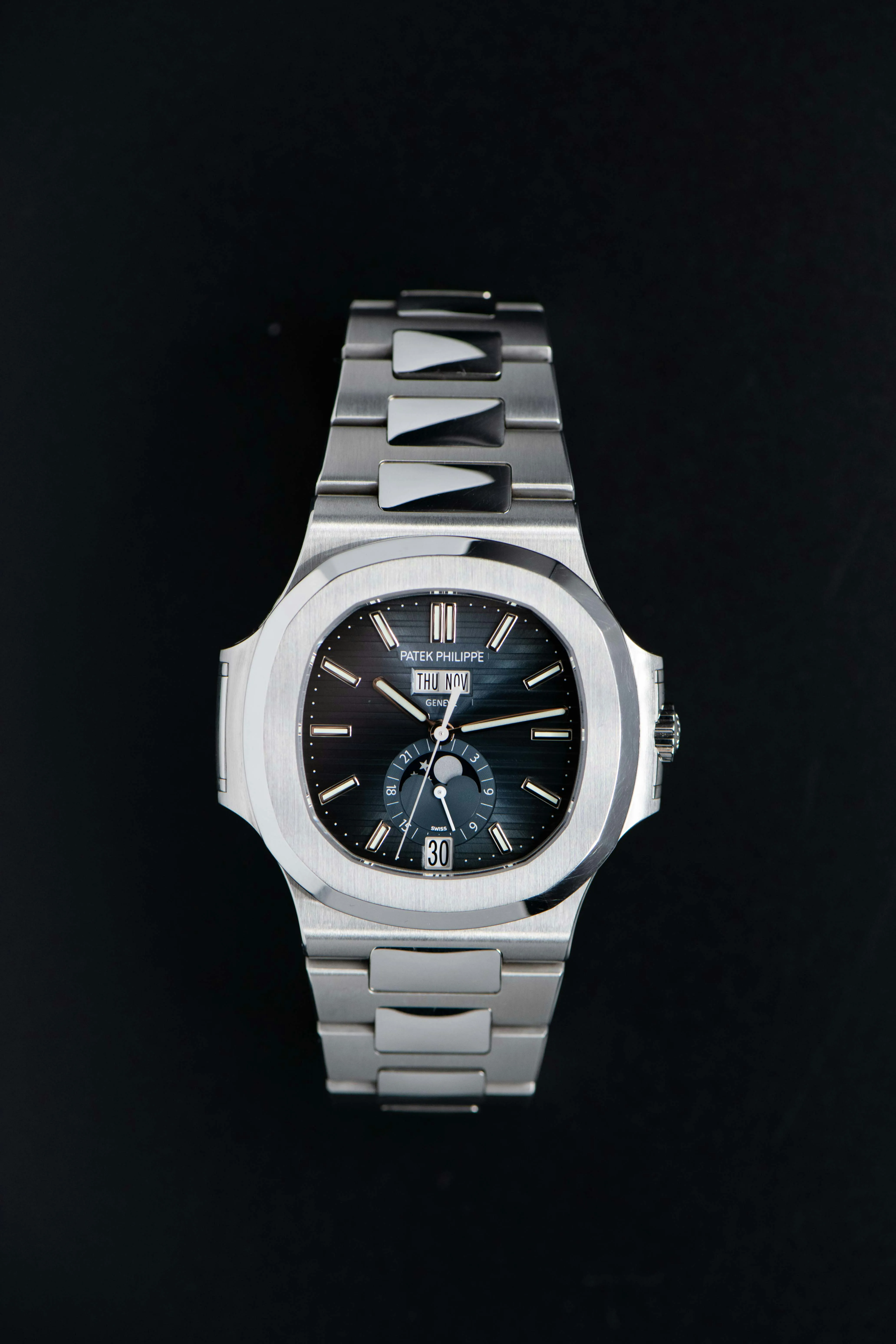 Patek Philippe Nautilus 5726/1A-014 40.5mm Stainless steel Blue 10