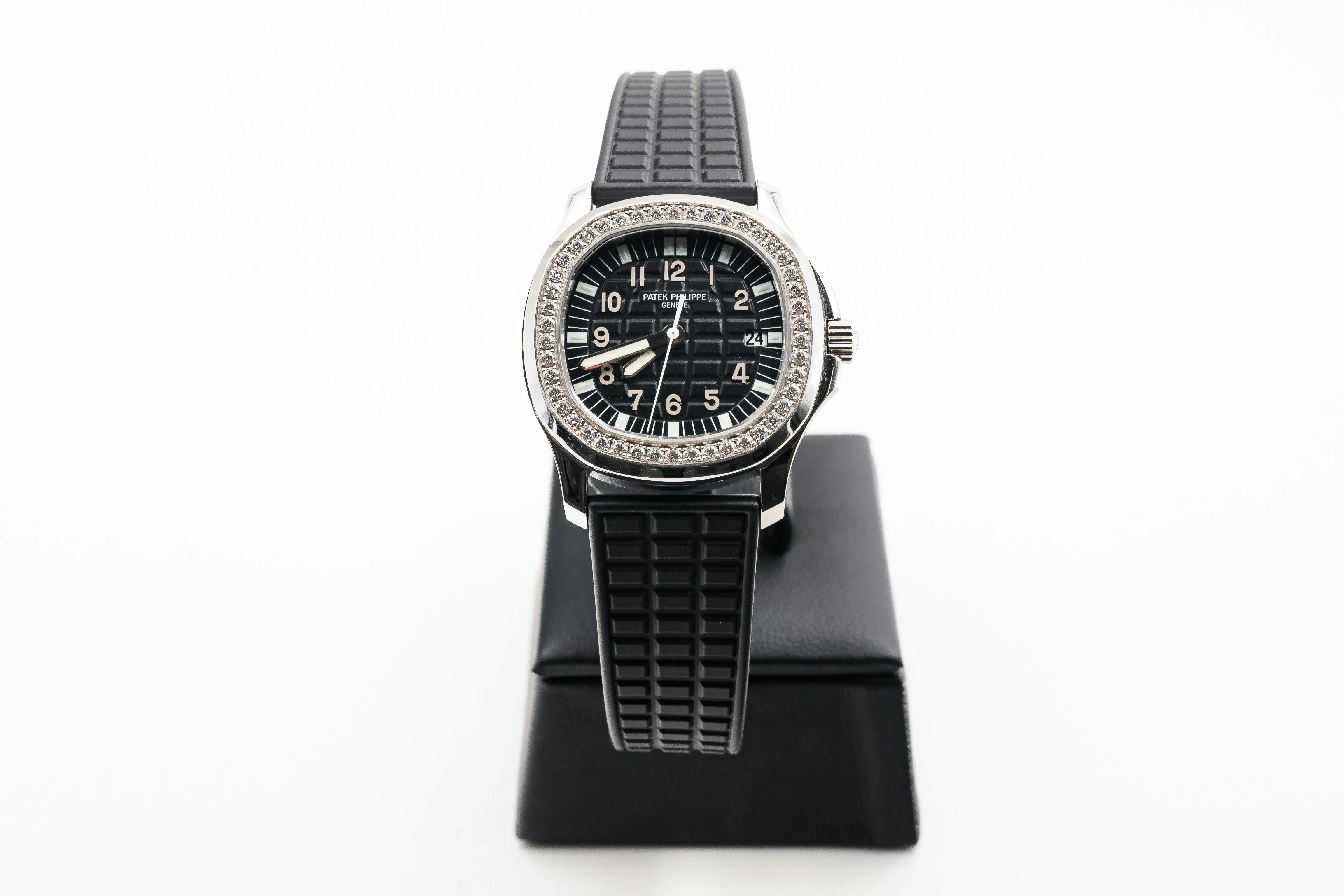 Patek Philippe Aquanaut 5067A-001 34mm Stainless steel and Diamond Black 21