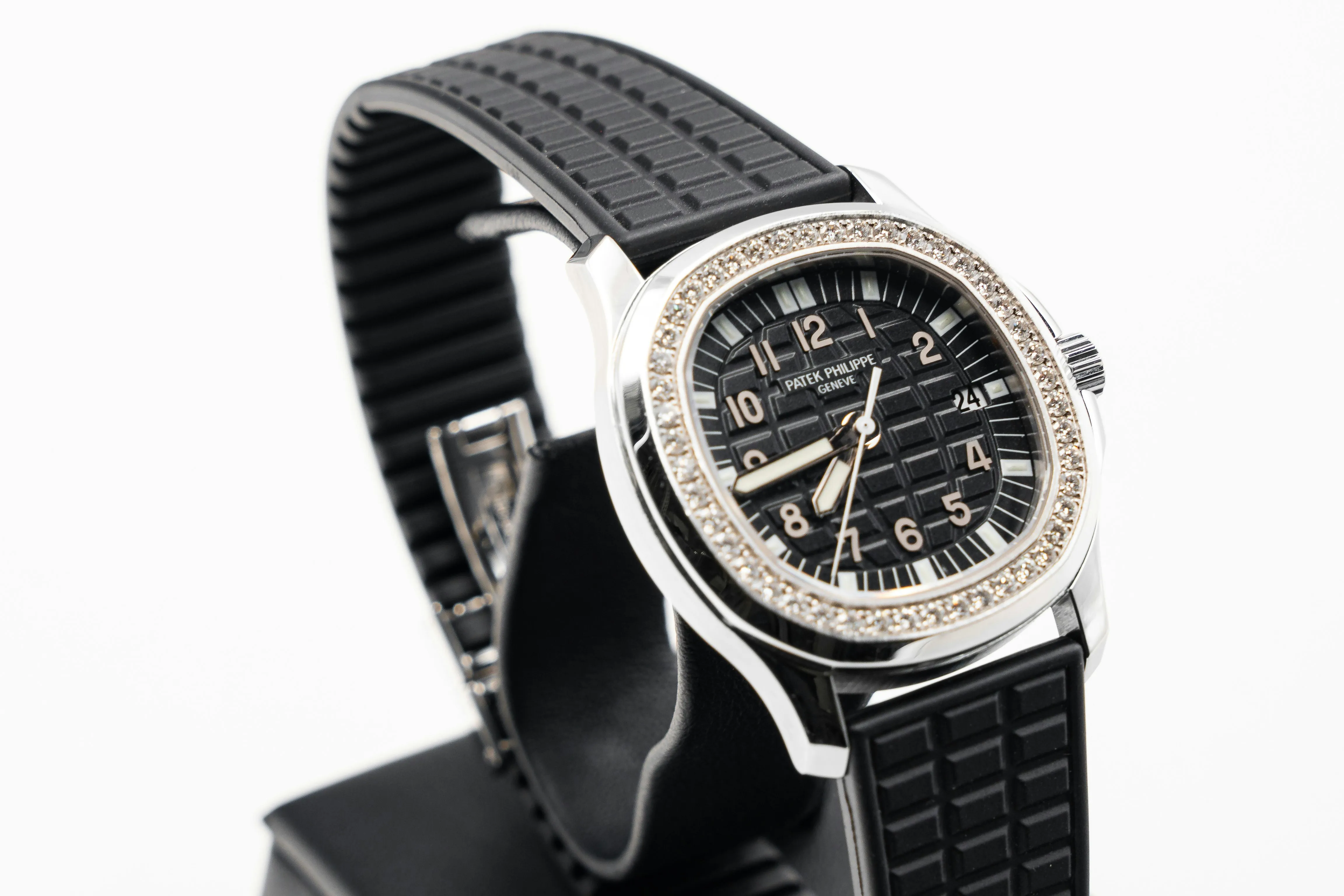 Patek Philippe Aquanaut 5067A-001 34mm Stainless steel and Diamond Black 4