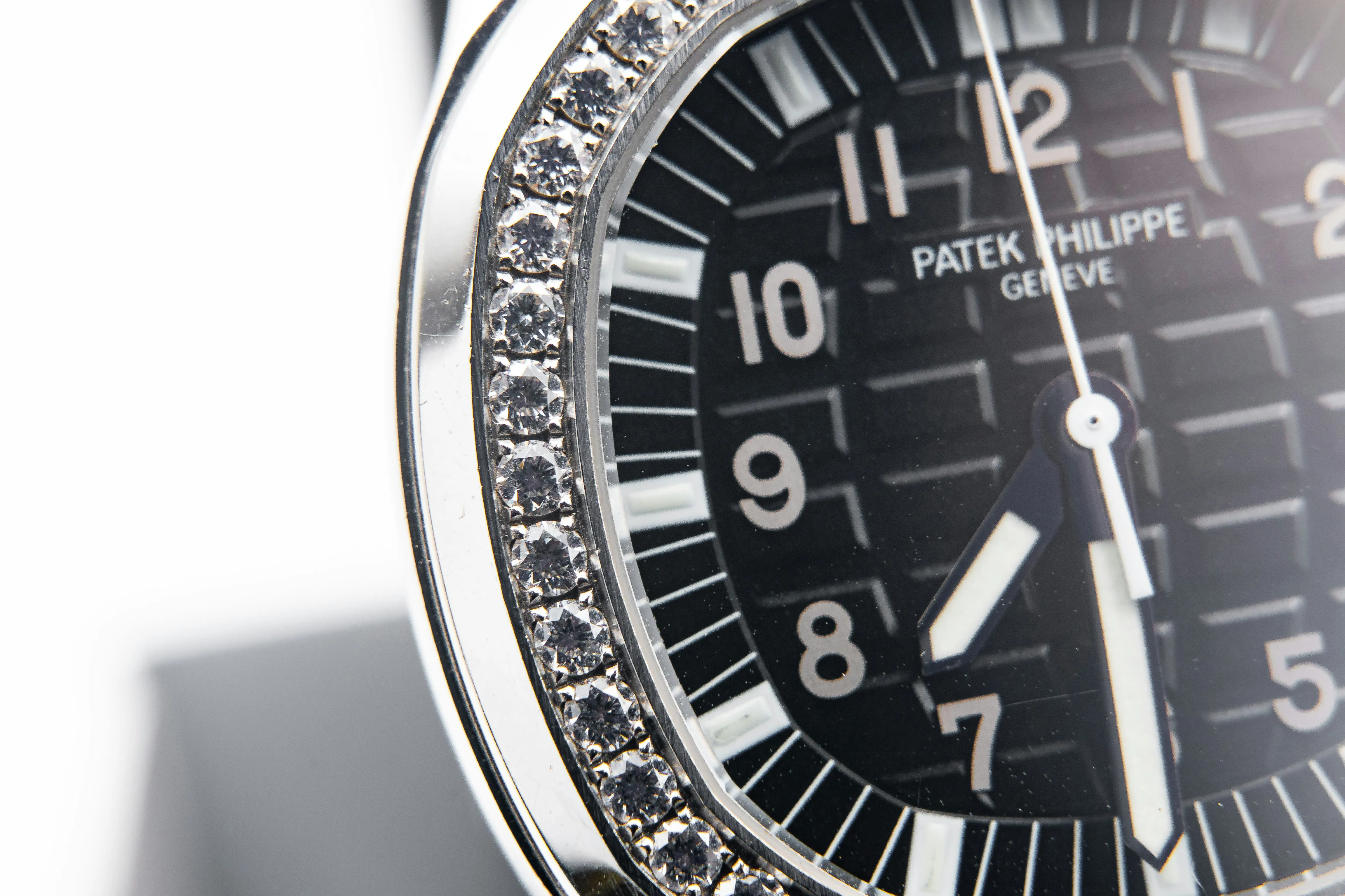 Patek Philippe Aquanaut 5067A-001 34mm Stainless steel and Diamond Black 10