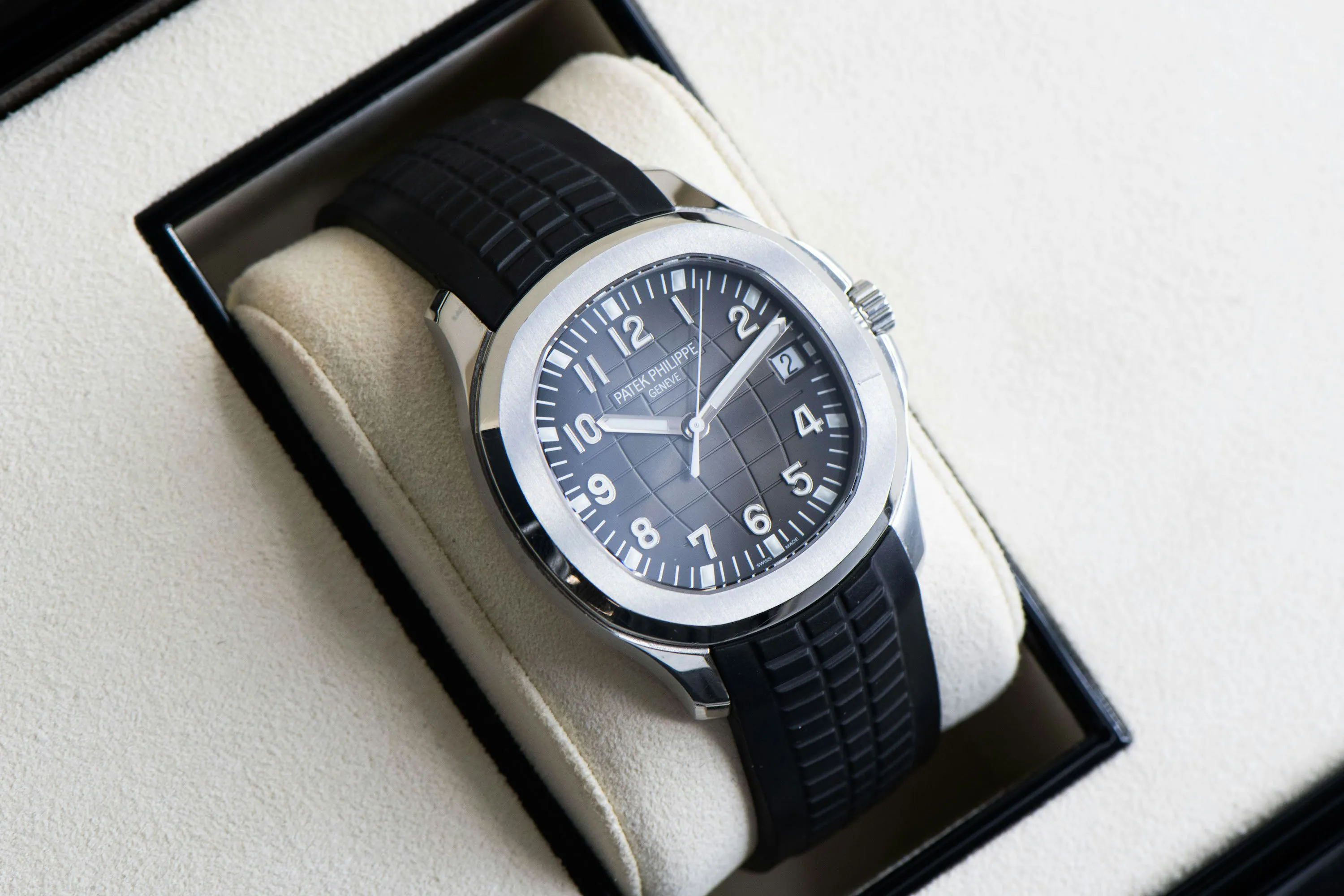 Patek Philippe Aquanaut 5167A 40.8mm Stainless steel Black 2