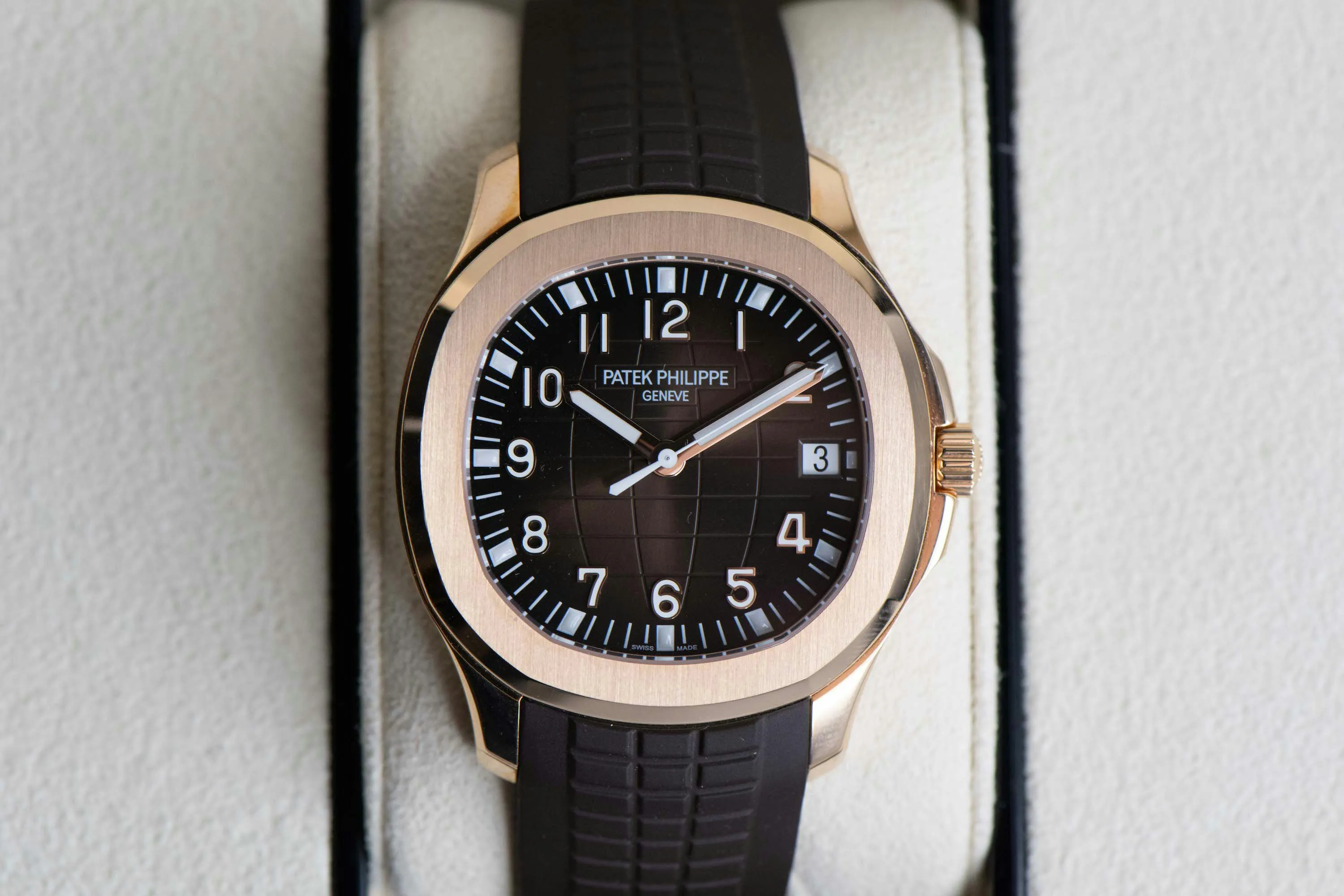 Patek Philippe Aquanaut 5167R 40.8mm Rose gold Brown 2