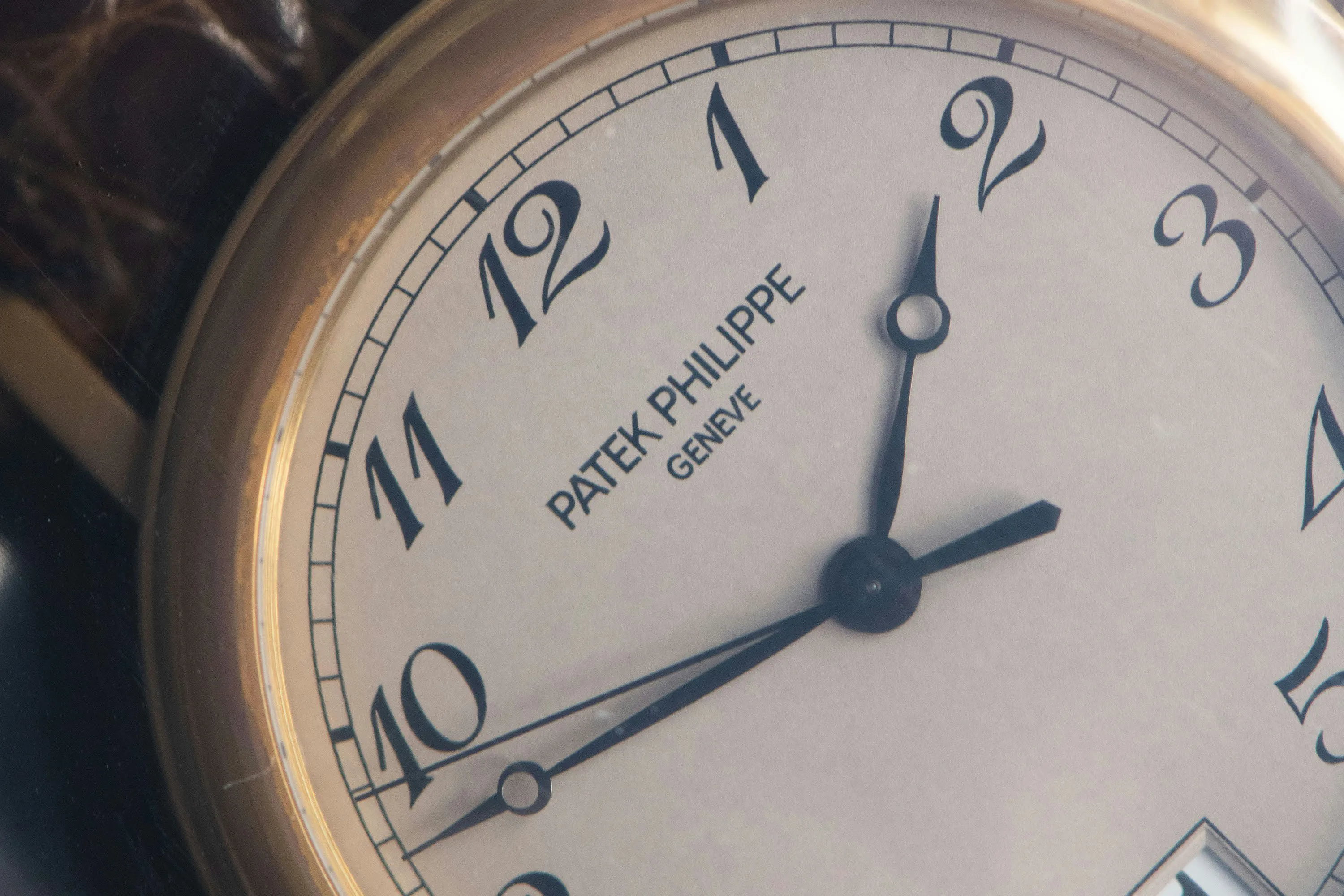 Patek Philippe Calatrava 5053J 36mm Yellow gold Silver 2