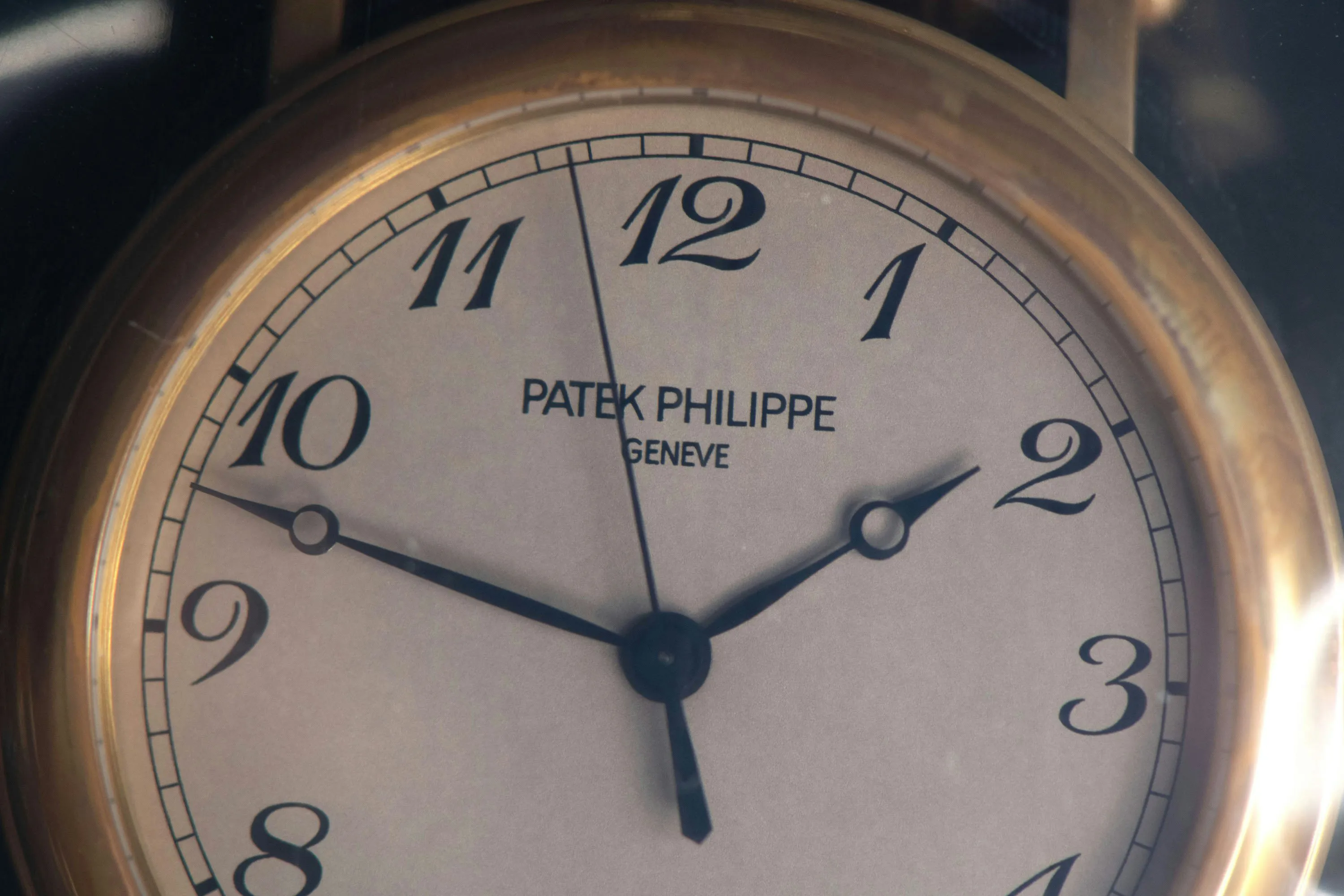 Patek Philippe Calatrava 5053J 36mm Yellow gold Silver 4