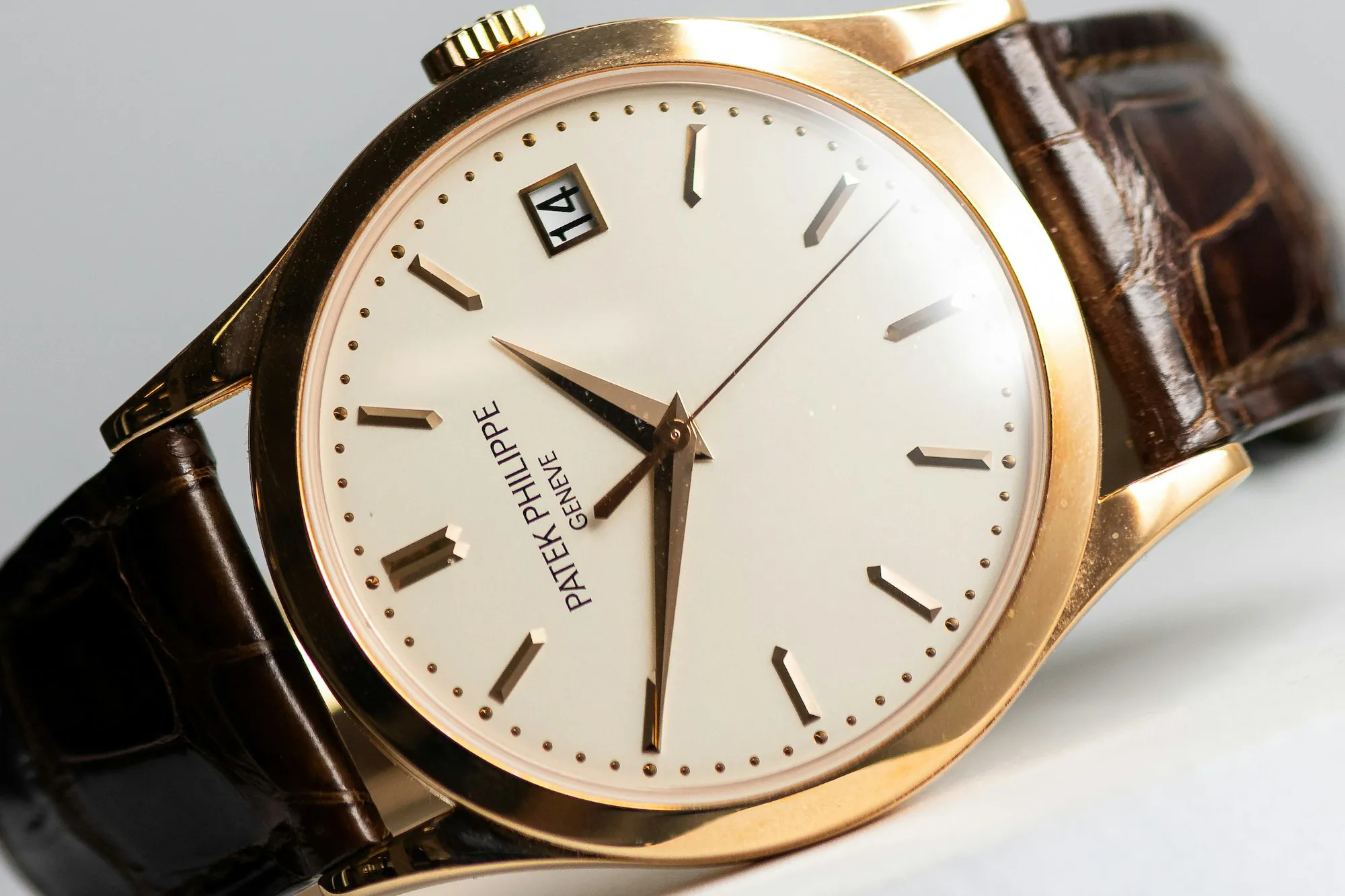 Patek Philippe Calatrava 5296R-010 38mm Rose gold Silver 18