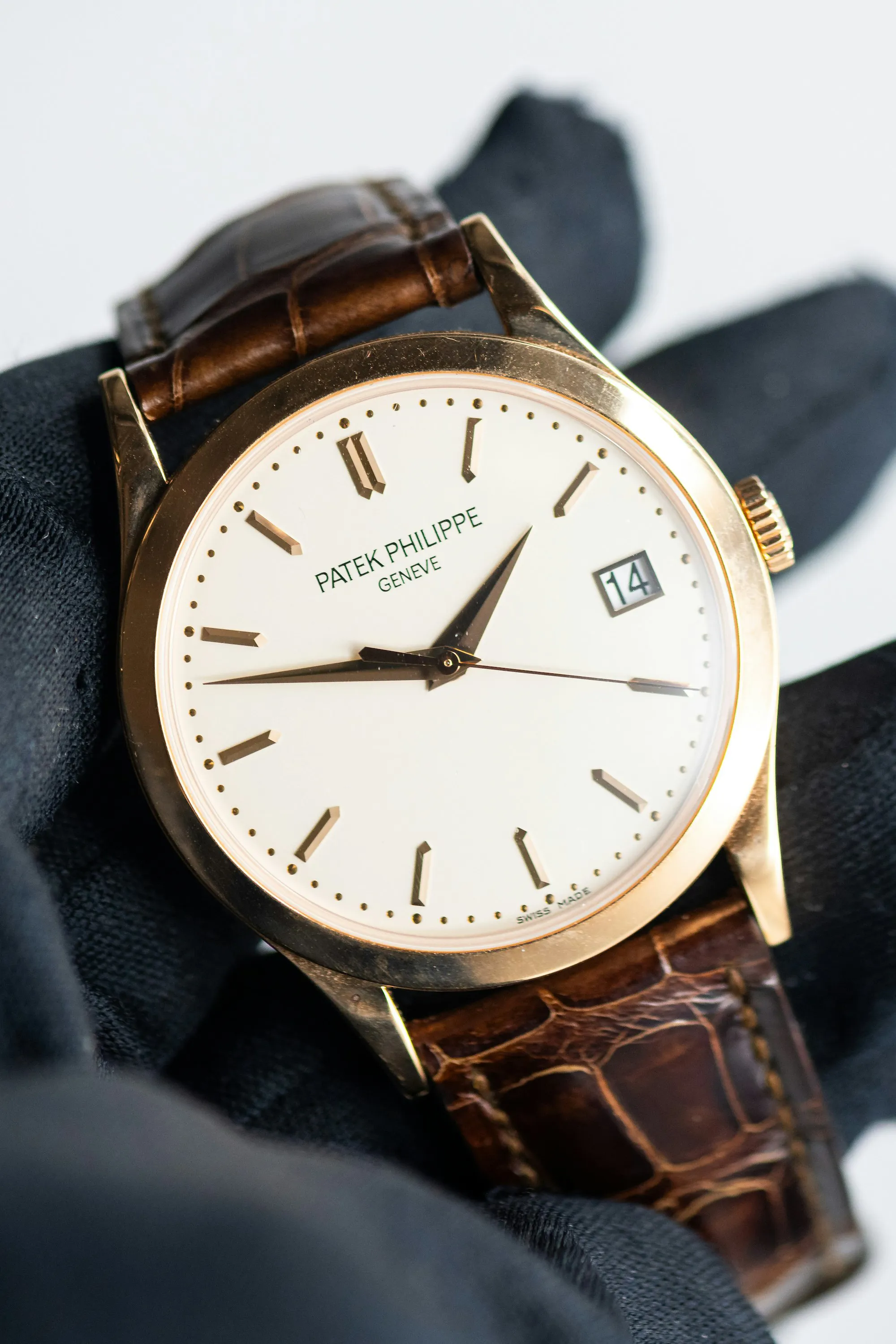 Patek Philippe Calatrava 5296R-010 38mm Rose gold Silver 14