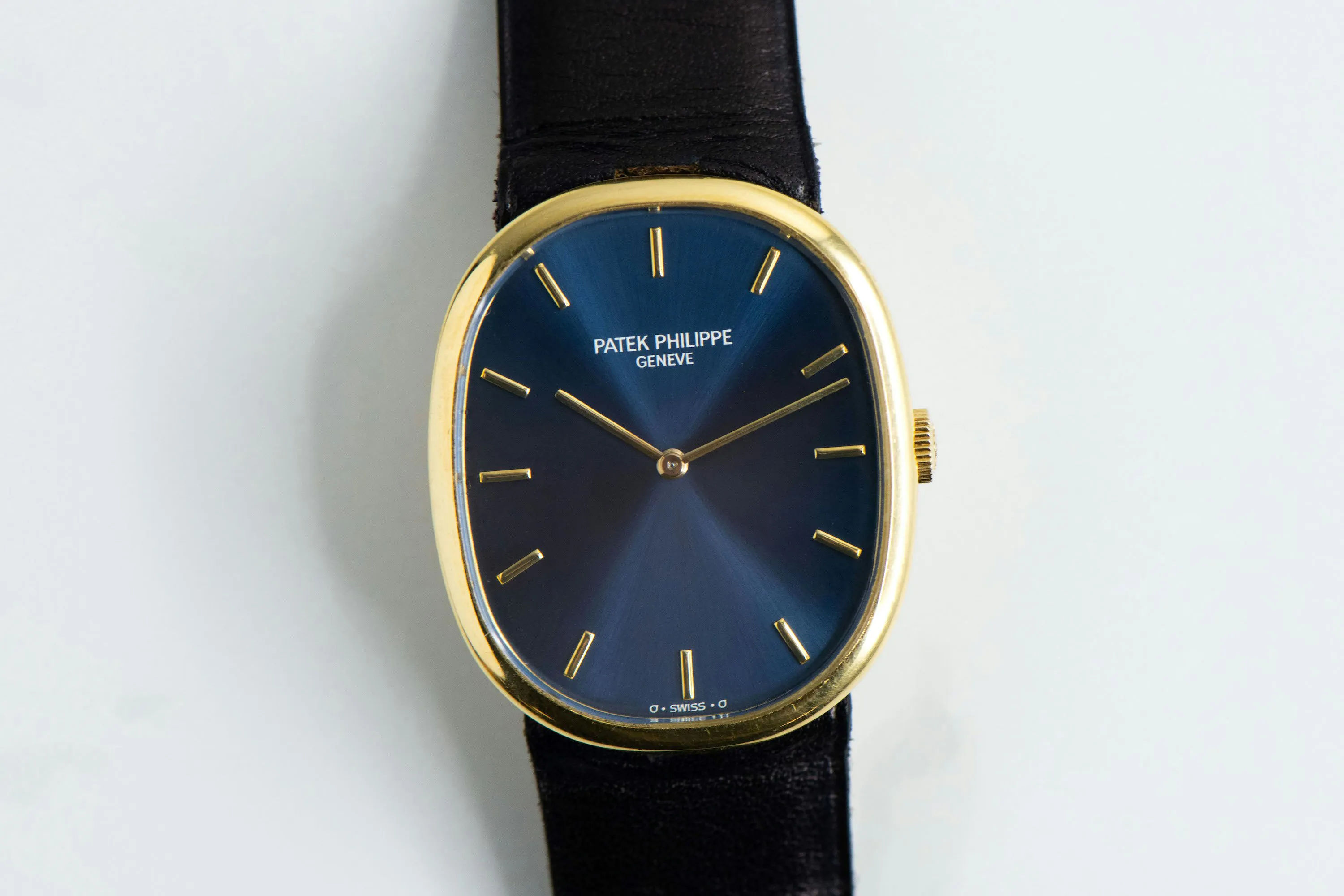 Patek Philippe Golden Ellipse 3848 32mm Yellow gold Blue