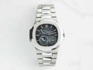 Patek Philippe Nautilus 5712/1A Stainless steel Blue