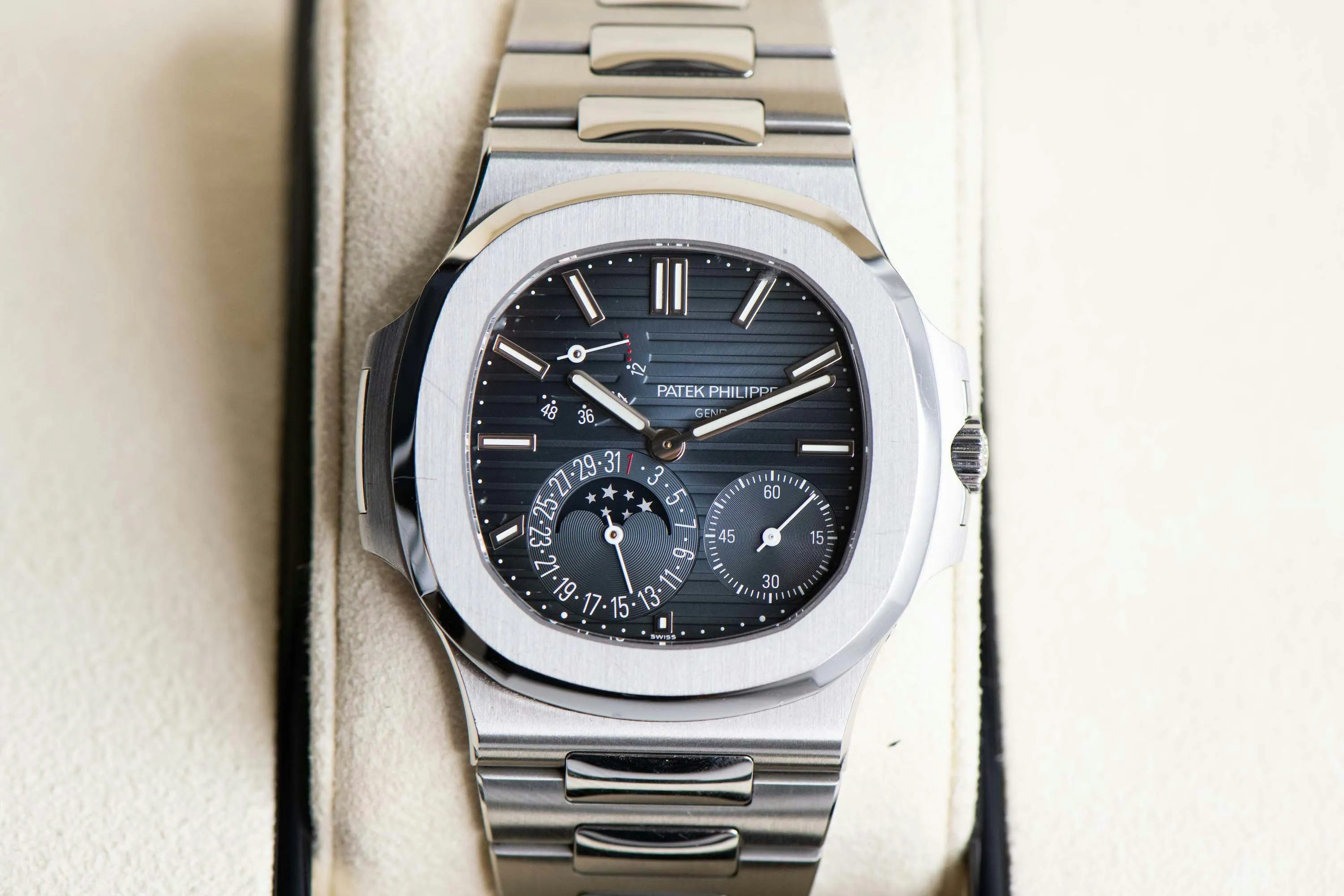 Patek Philippe Nautilus 5712/1A