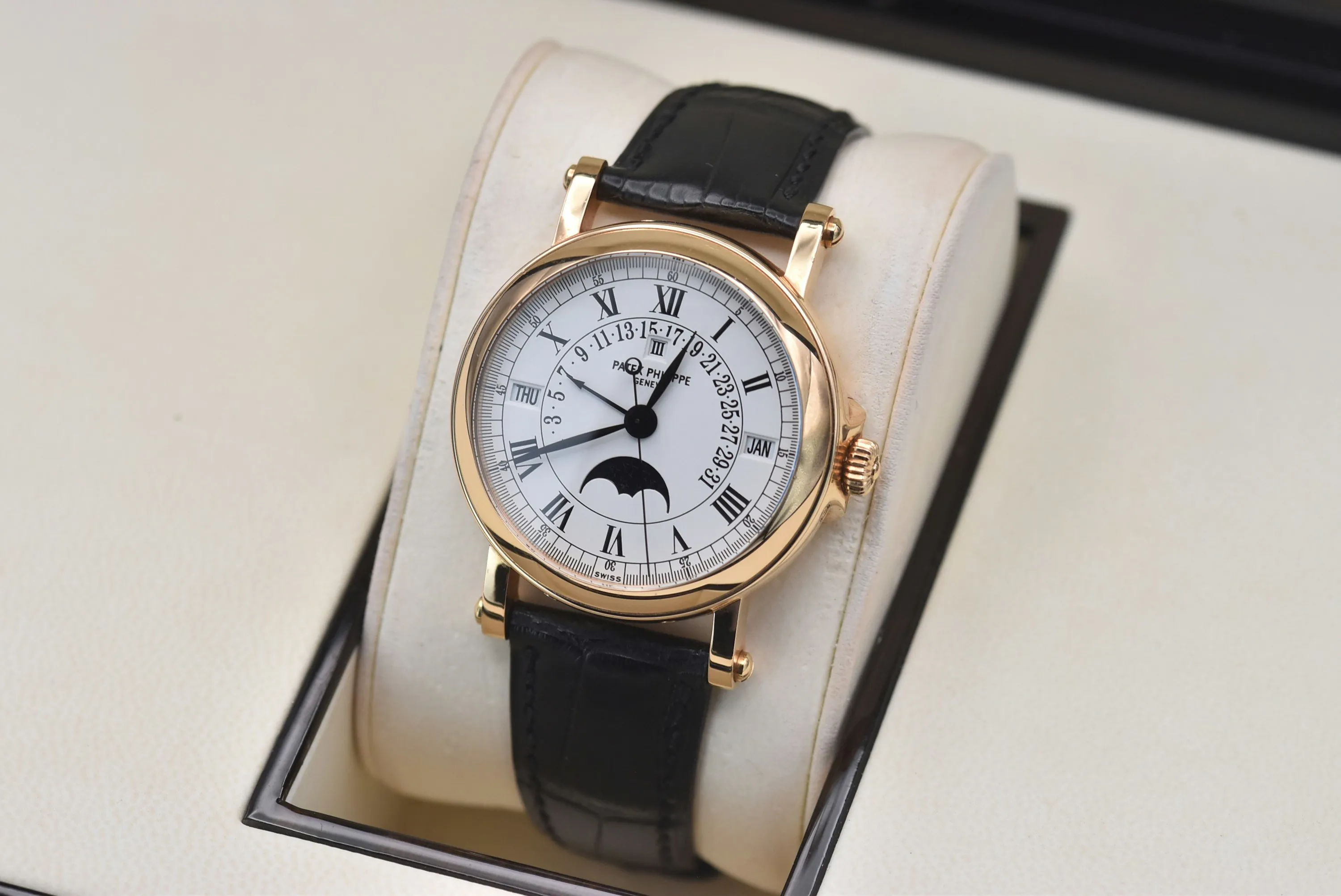 Patek Philippe Perpetual Calendar 5059R 36mm Rose gold White 1