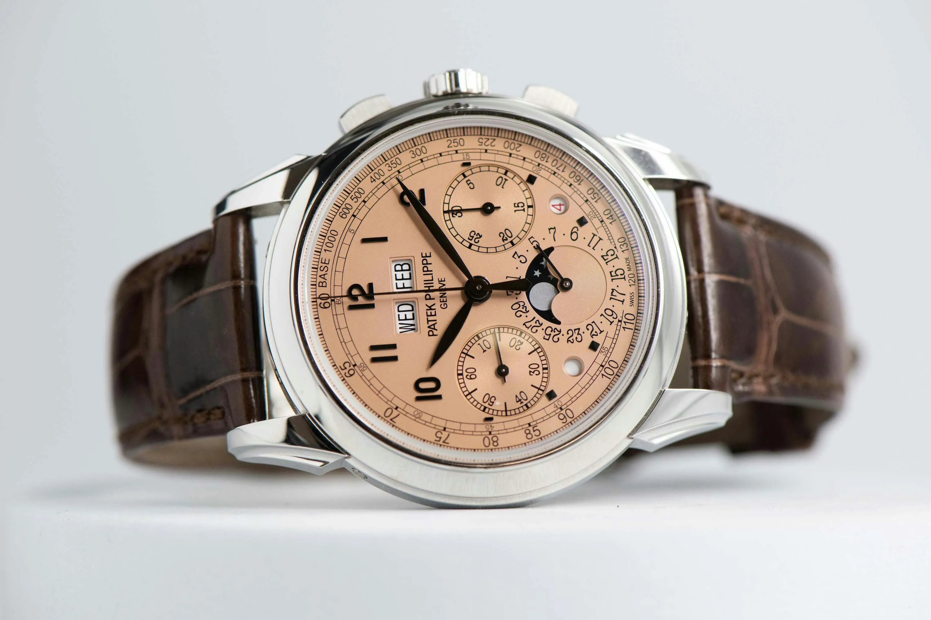 Patek Philippe Perpetual Calendar Chronograph 5270P 41mm Platinum Salmon