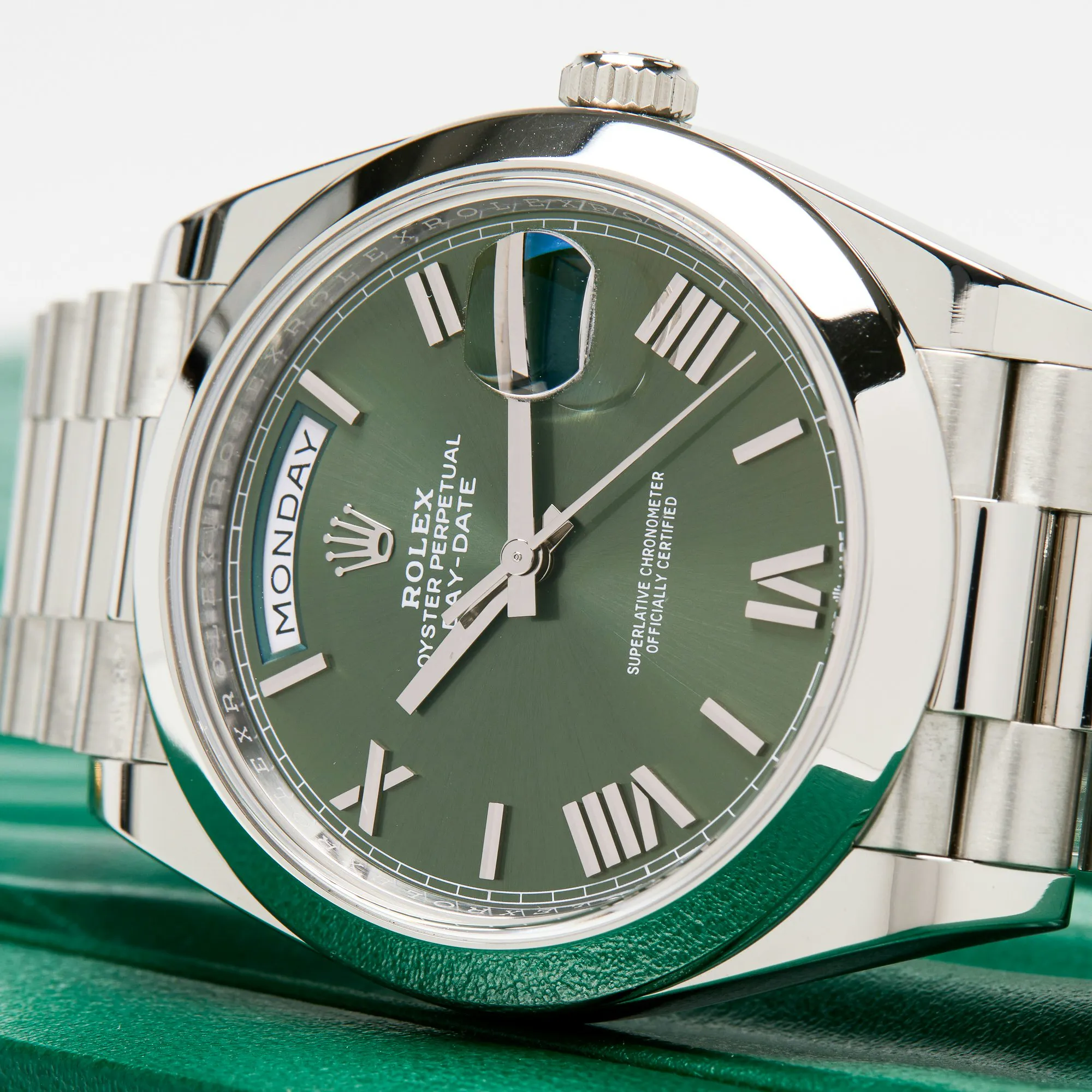 Rolex Day-Date 40 228206 40mm Platinum Green 7