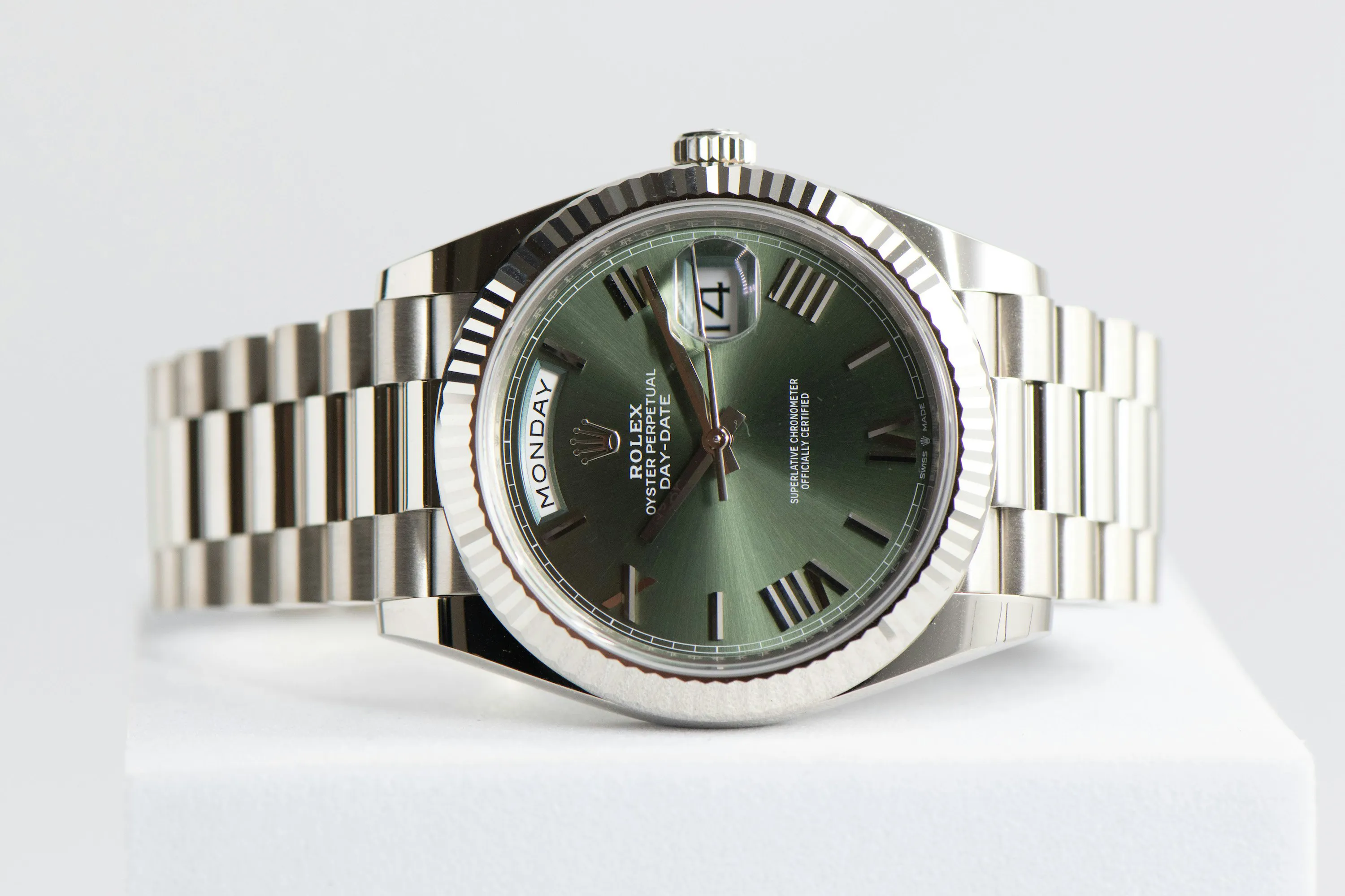 Rolex Day-Date 40 228239 40mm White gold Green