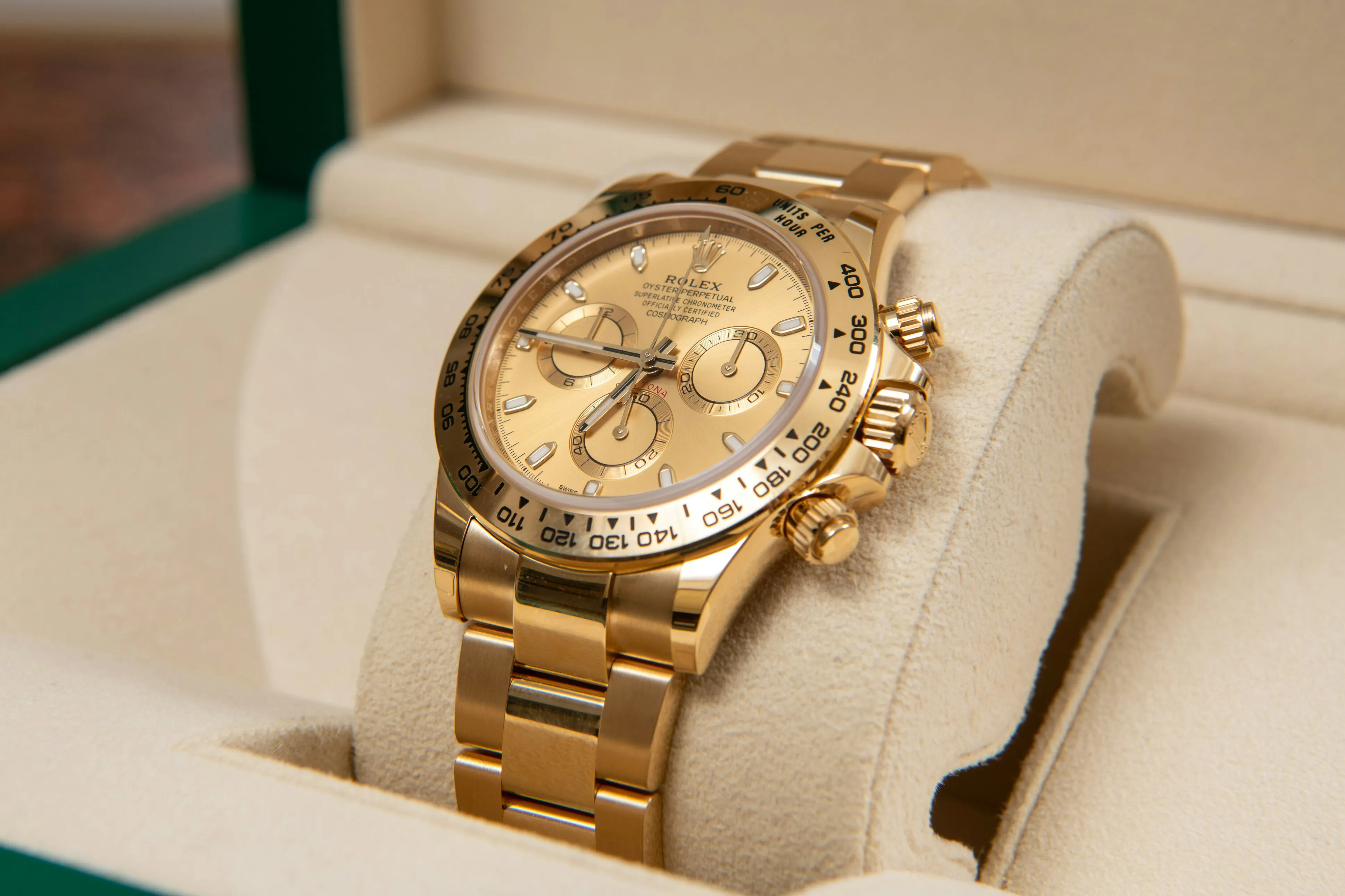 Rolex Daytona 116508 40mm Yellow gold Champagne 4