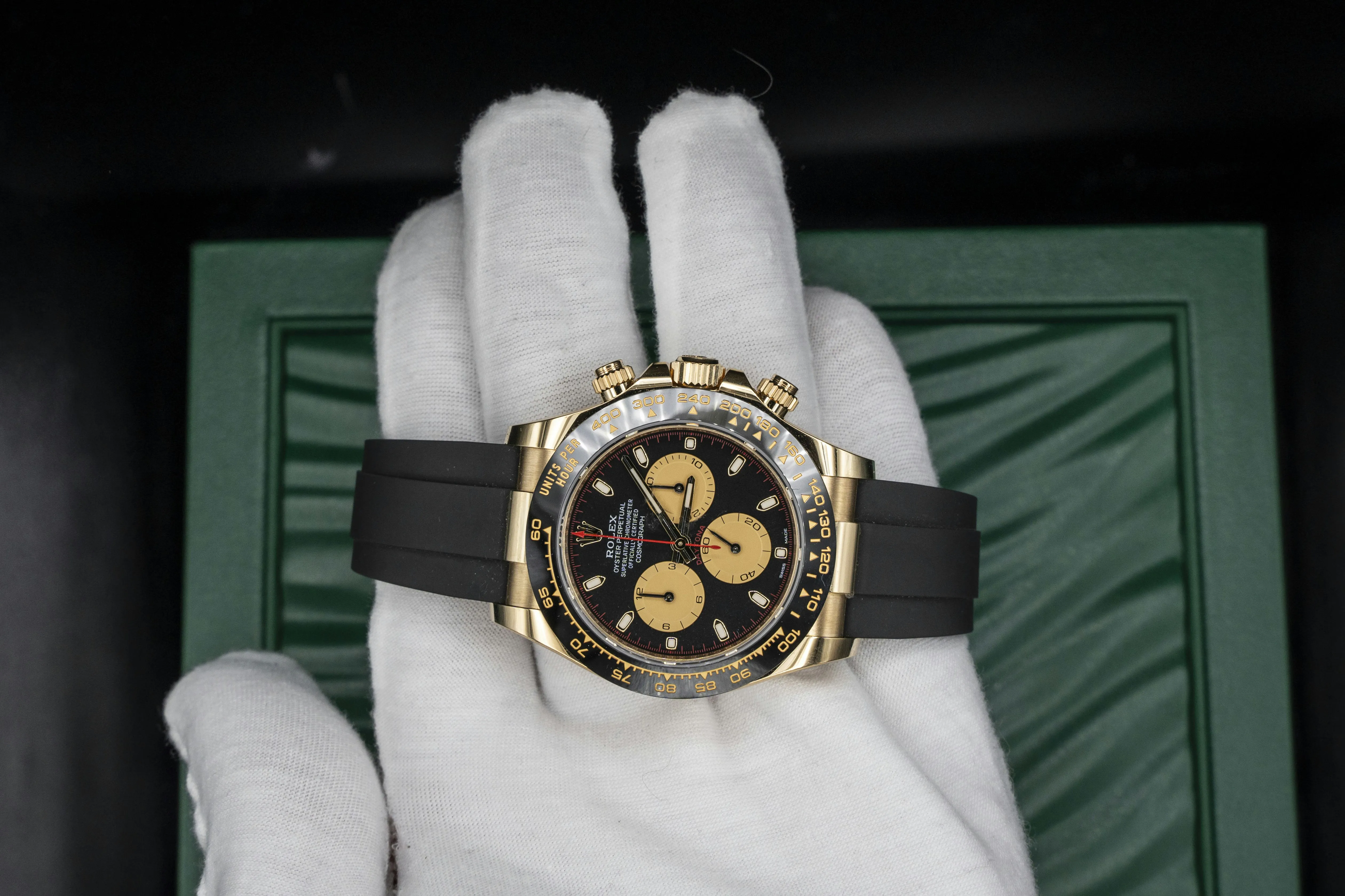 Rolex Daytona 116518LN 40mm Yellow gold Black 5