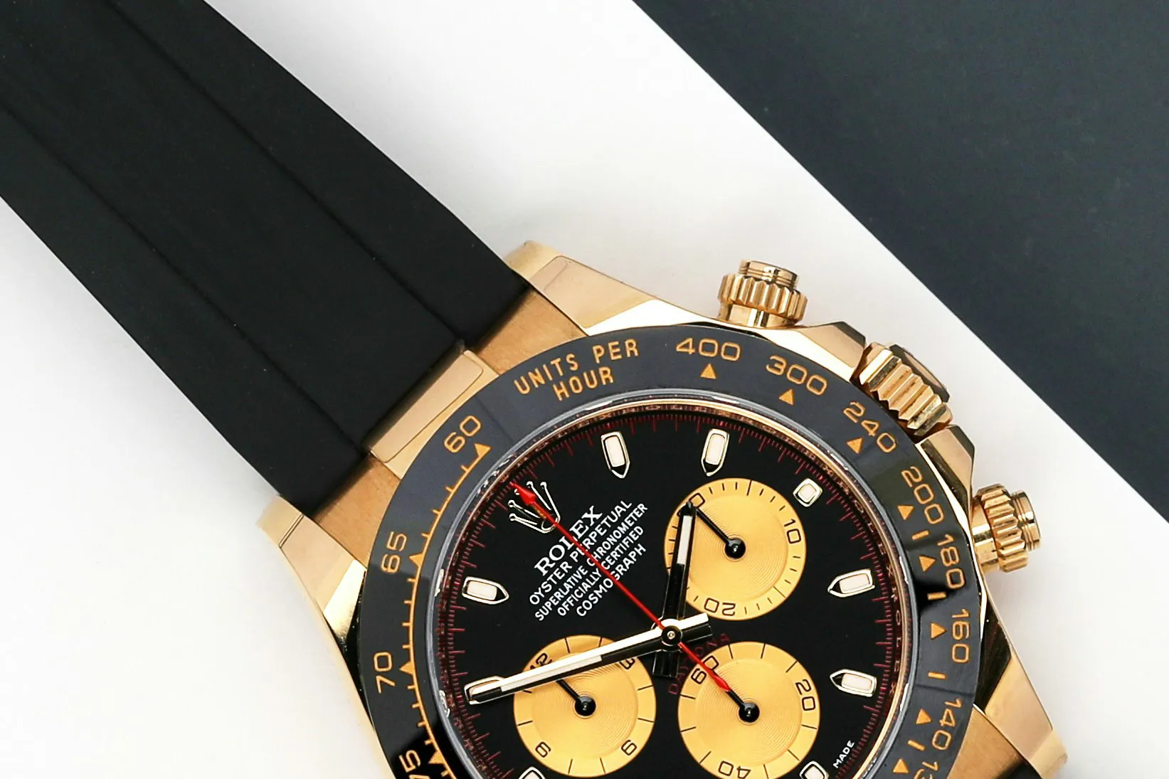 Rolex Daytona 116518LN 40mm Yellow gold Black 2