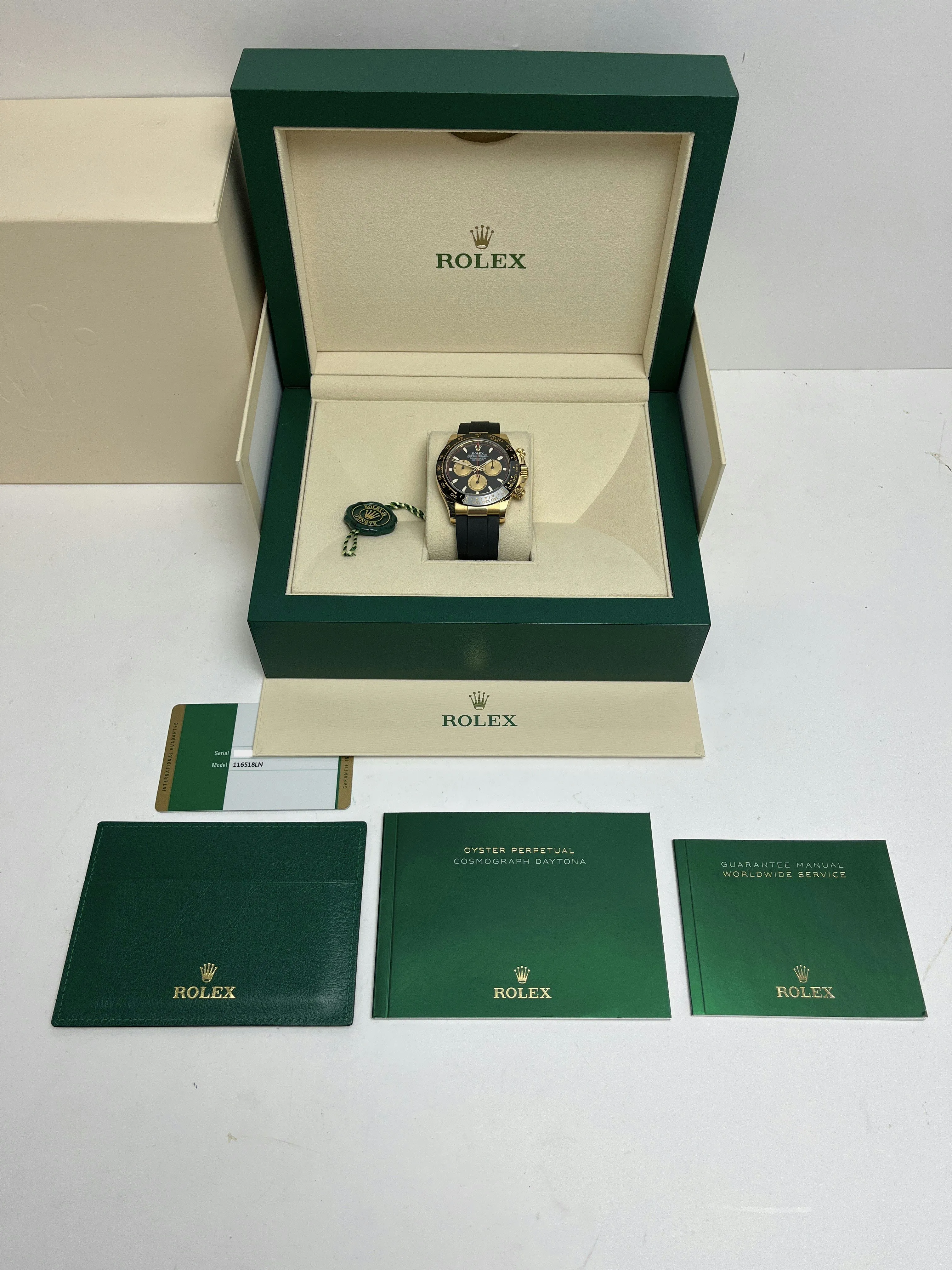 Rolex Daytona 116518LN 40mm Yellow gold Black 11